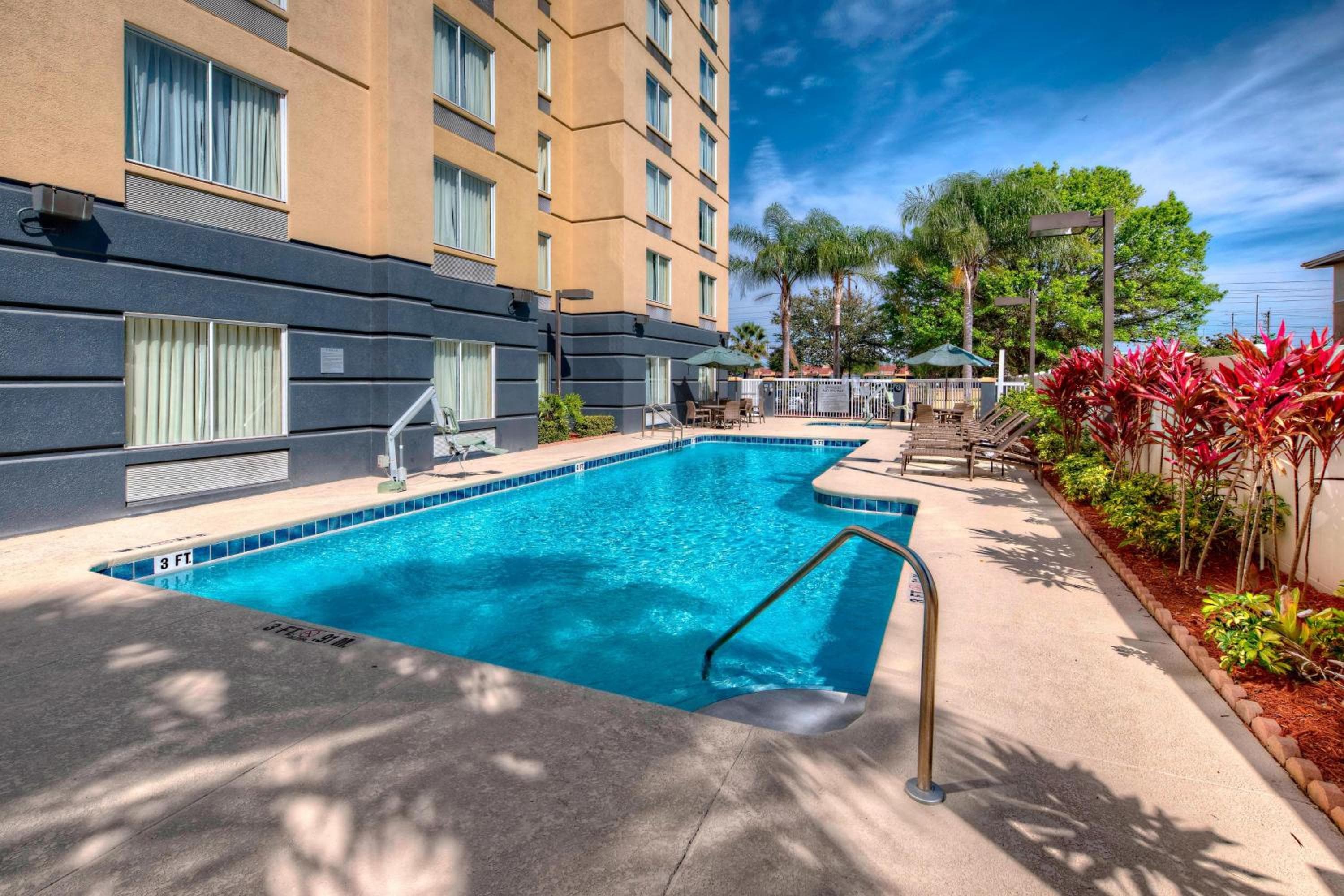 Fairfield Inn and Suites by Marriott Orlando Vicino alla Universal Orlando — 25