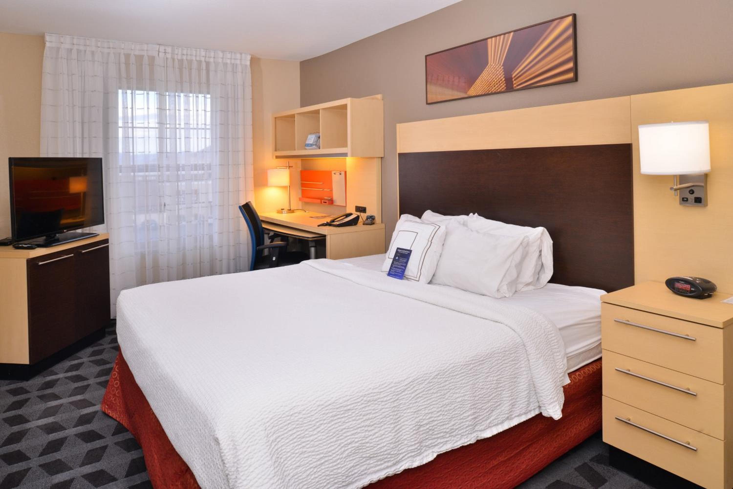 TownePlace Suites by Marriott Las Vegas Henderson — 10