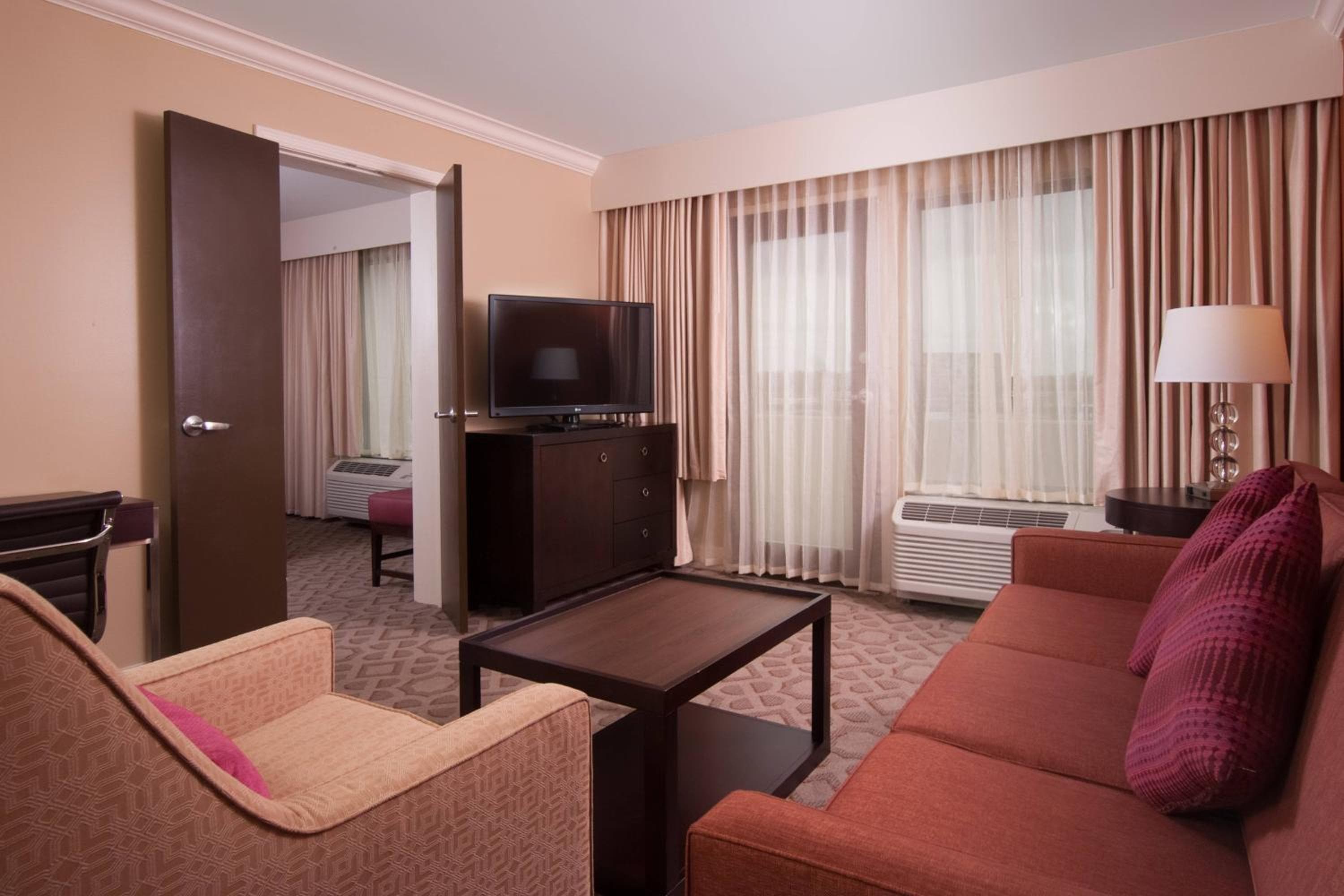 Delta Hotels by Marriott Orlando Lake Buena Vista — 16