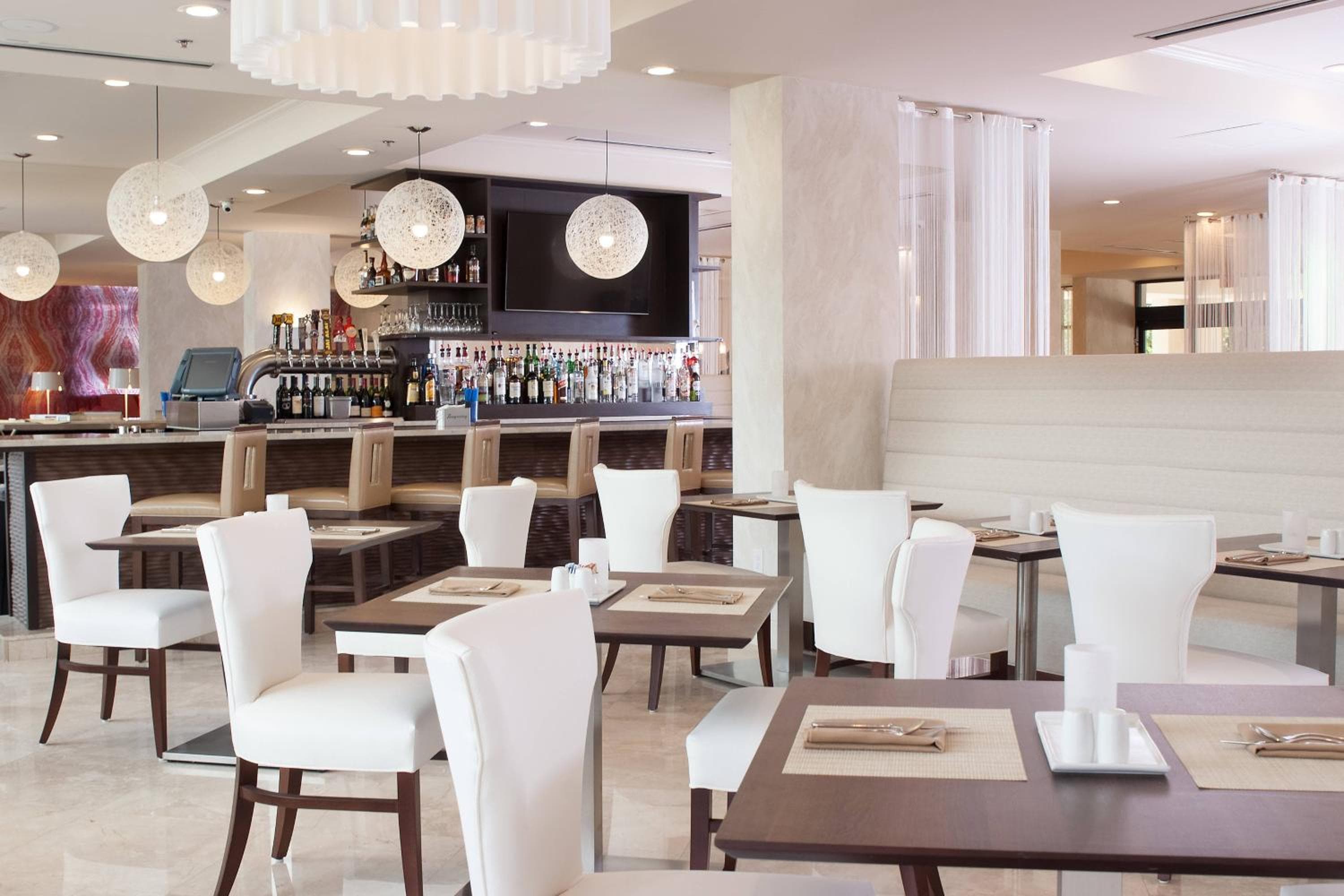 Delta Hotels by Marriott Orlando Lake Buena Vista — 25