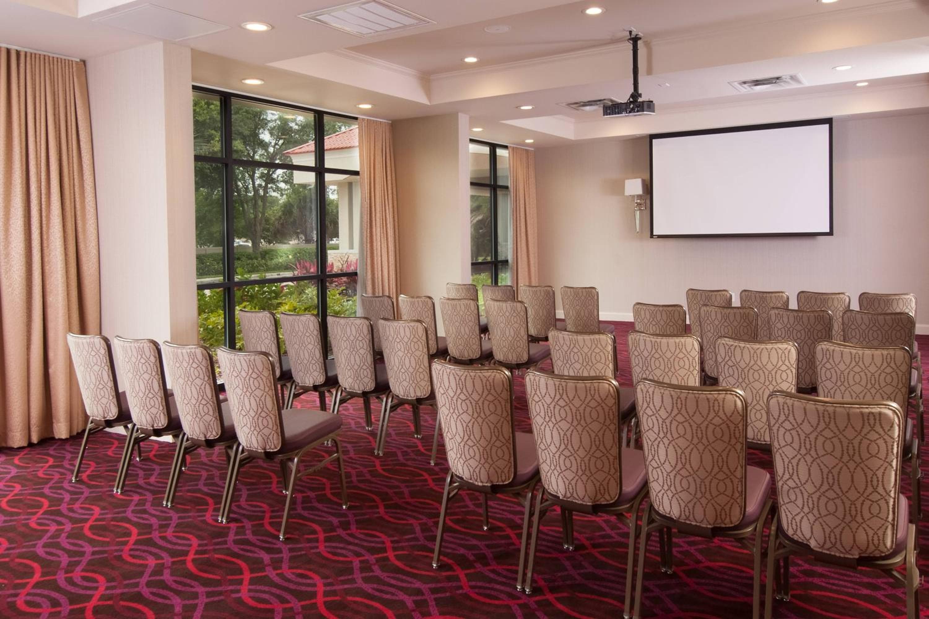 Delta Hotels by Marriott Orlando Lake Buena Vista — 6