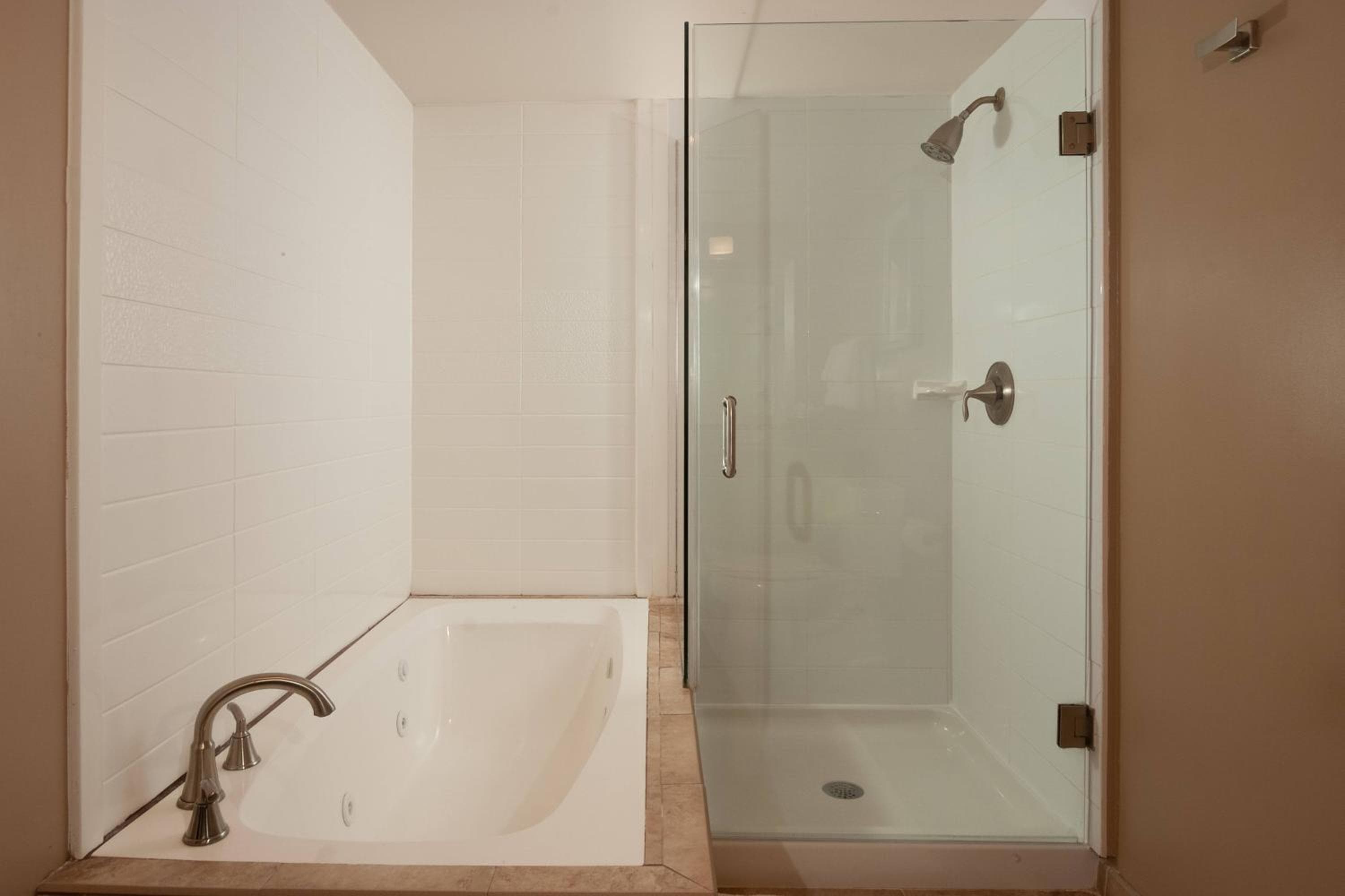 Delta Hotels by Marriott Orlando Lake Buena Vista — 20