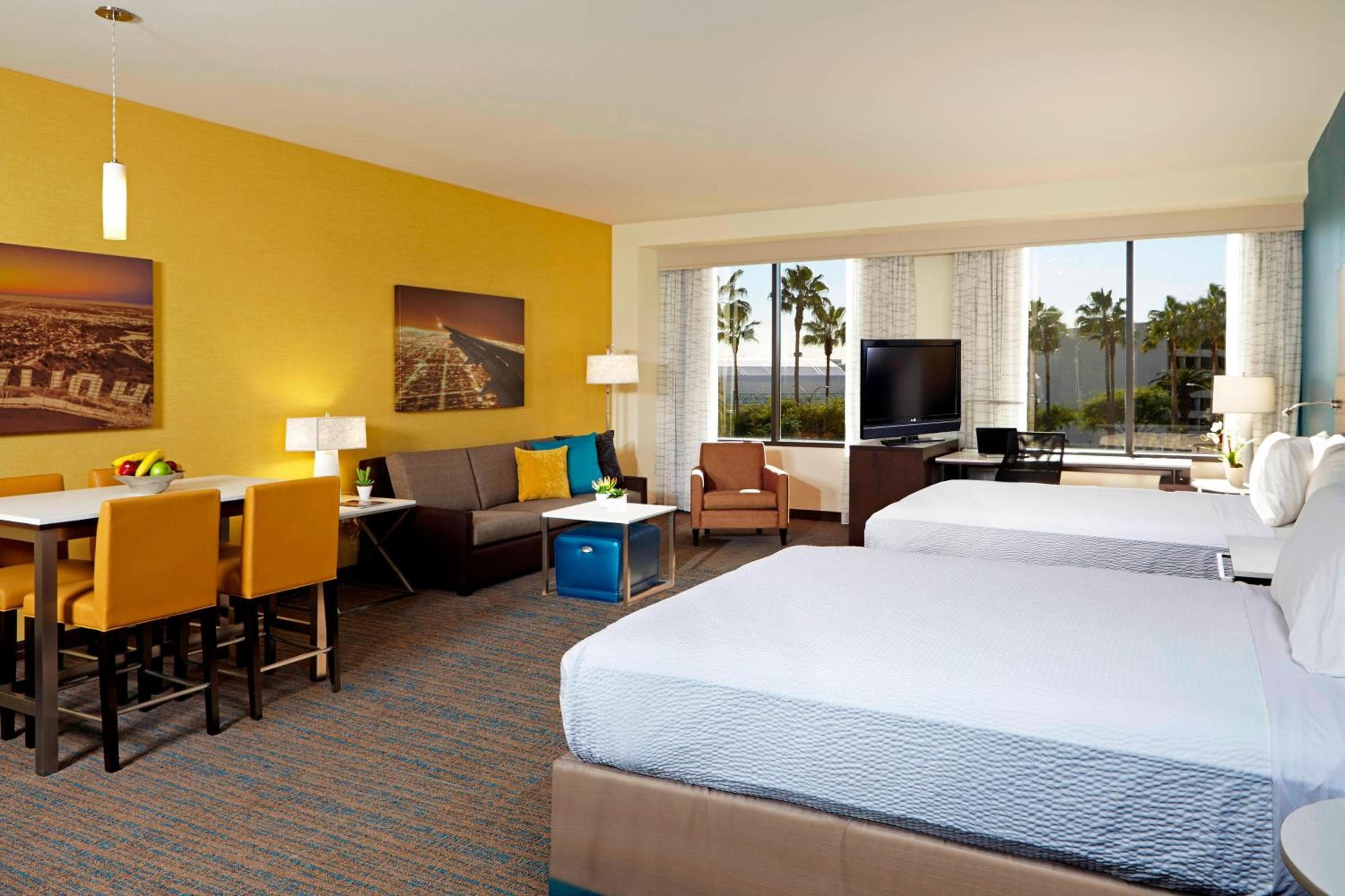 Residence Inn by Marriott Los Angeles LAX/Century Boulevard — 11