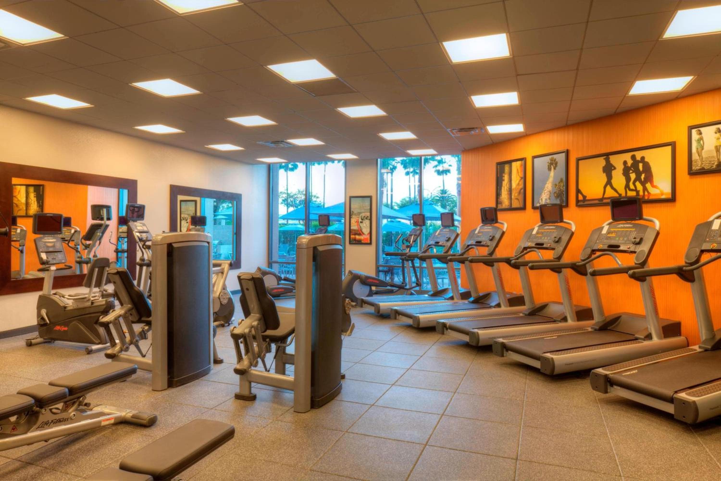 Residence Inn by Marriott Los Angeles LAX/Century Boulevard — 3