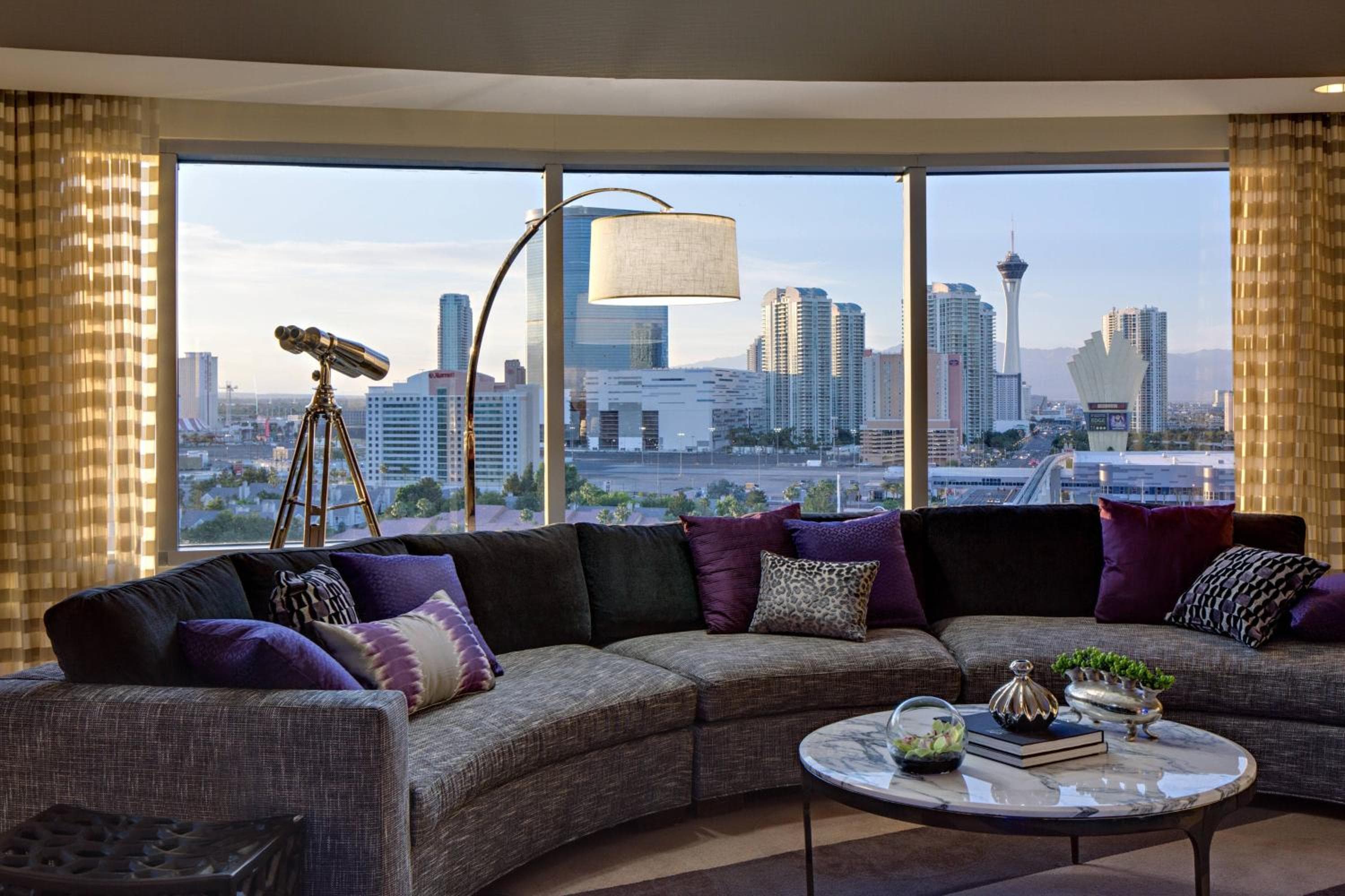 Renaissance Las Vegas Hotel — 24