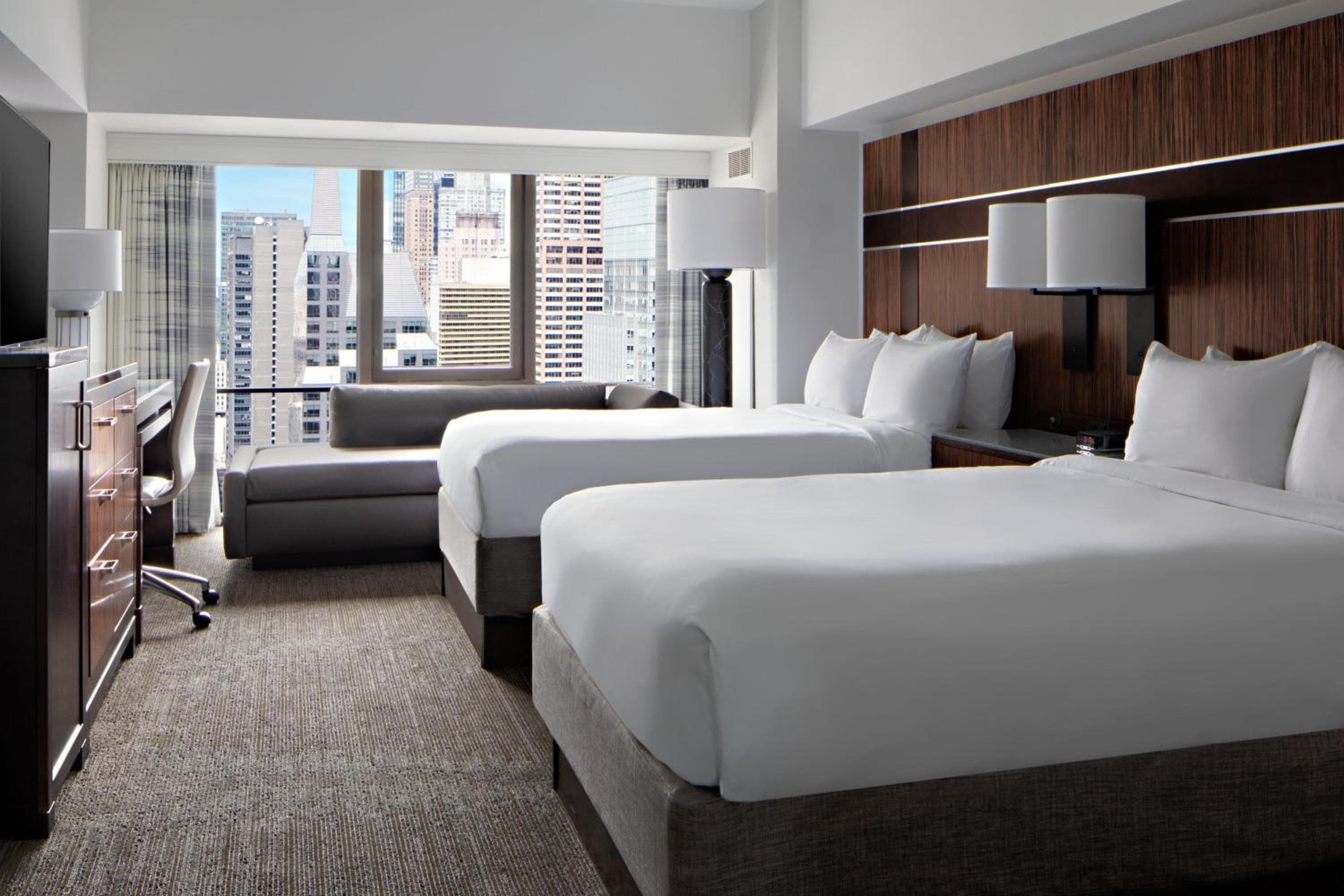 New York Marriott Marquis — 16