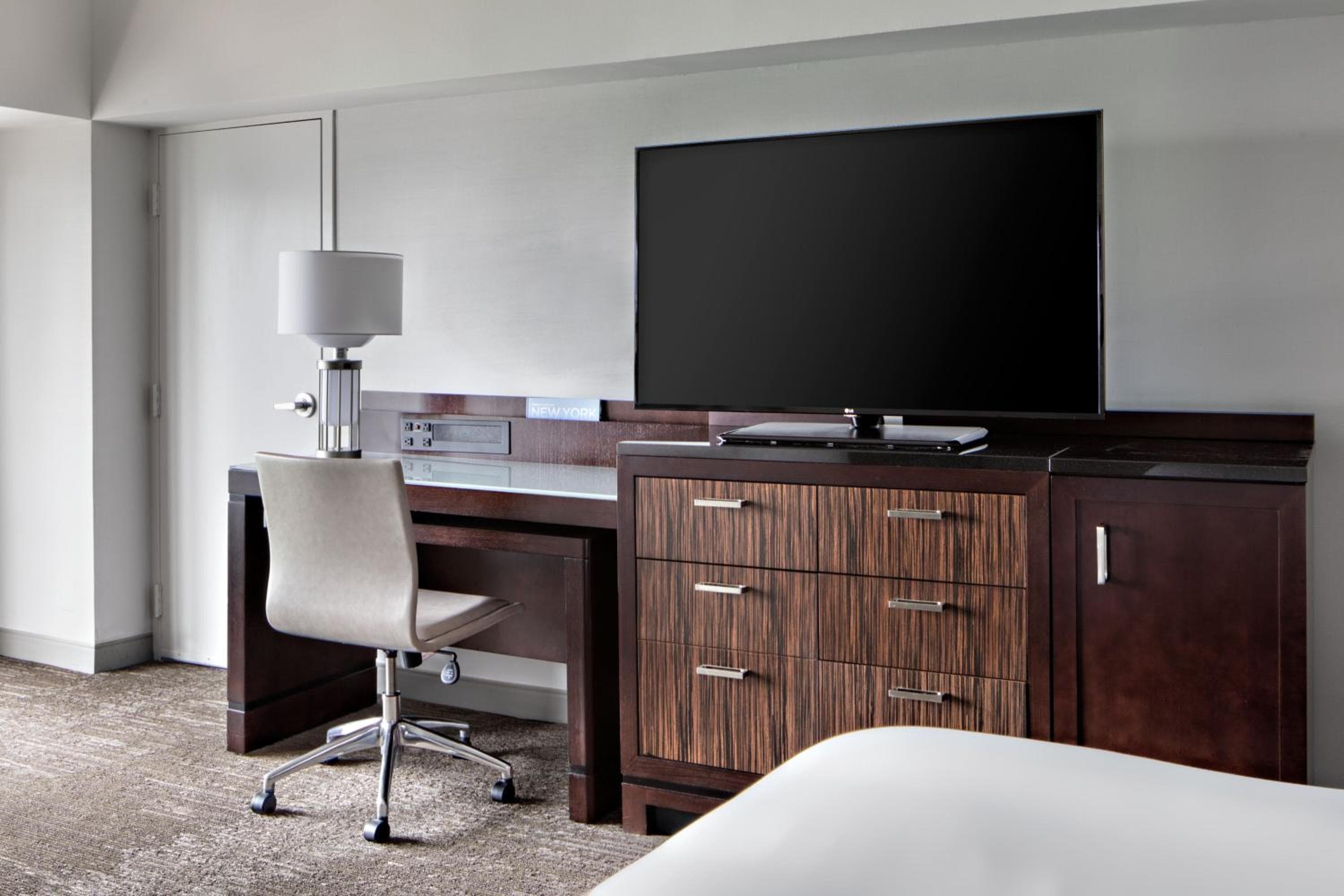 New York Marriott Marquis — 25