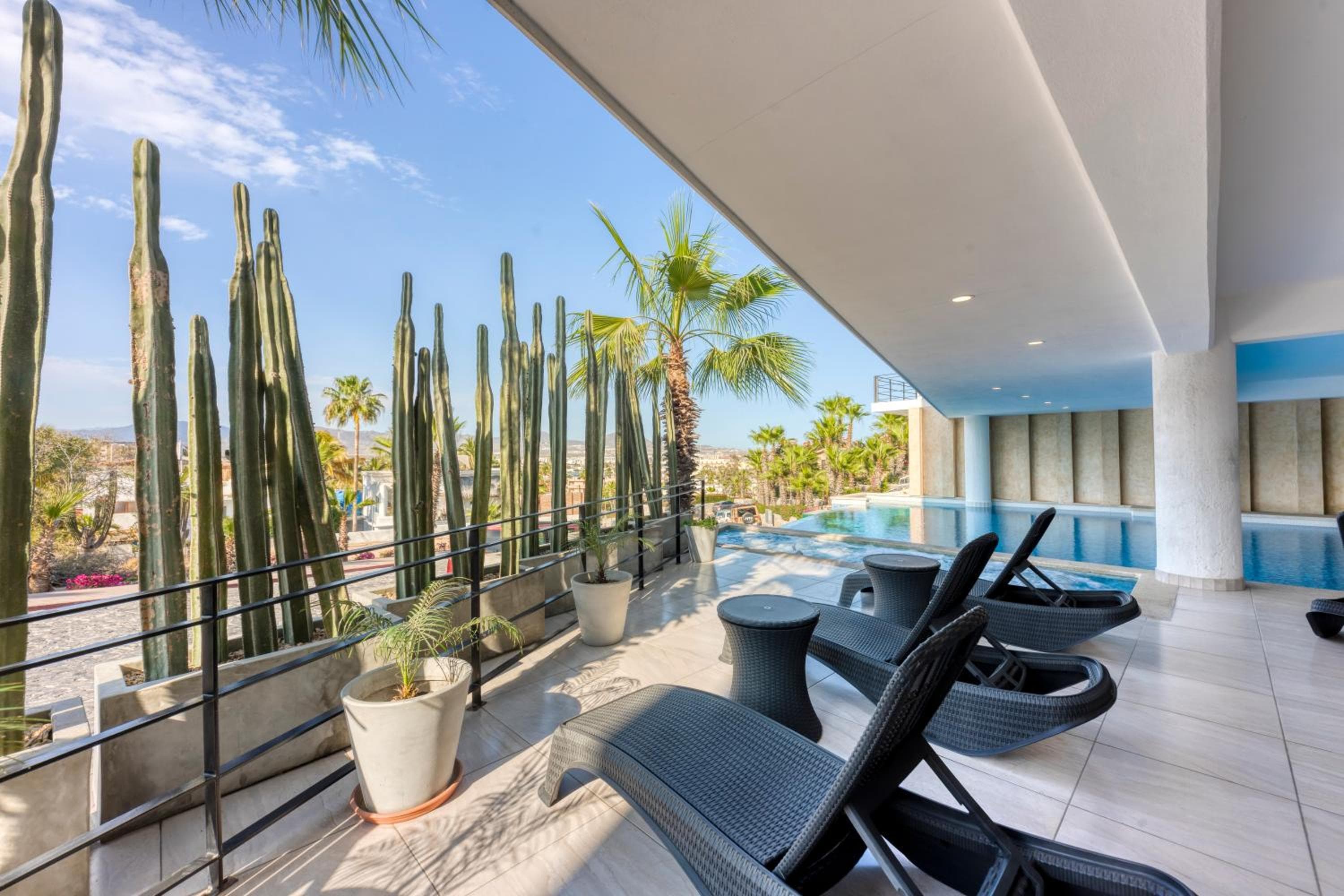 Pedregal Towers — 17