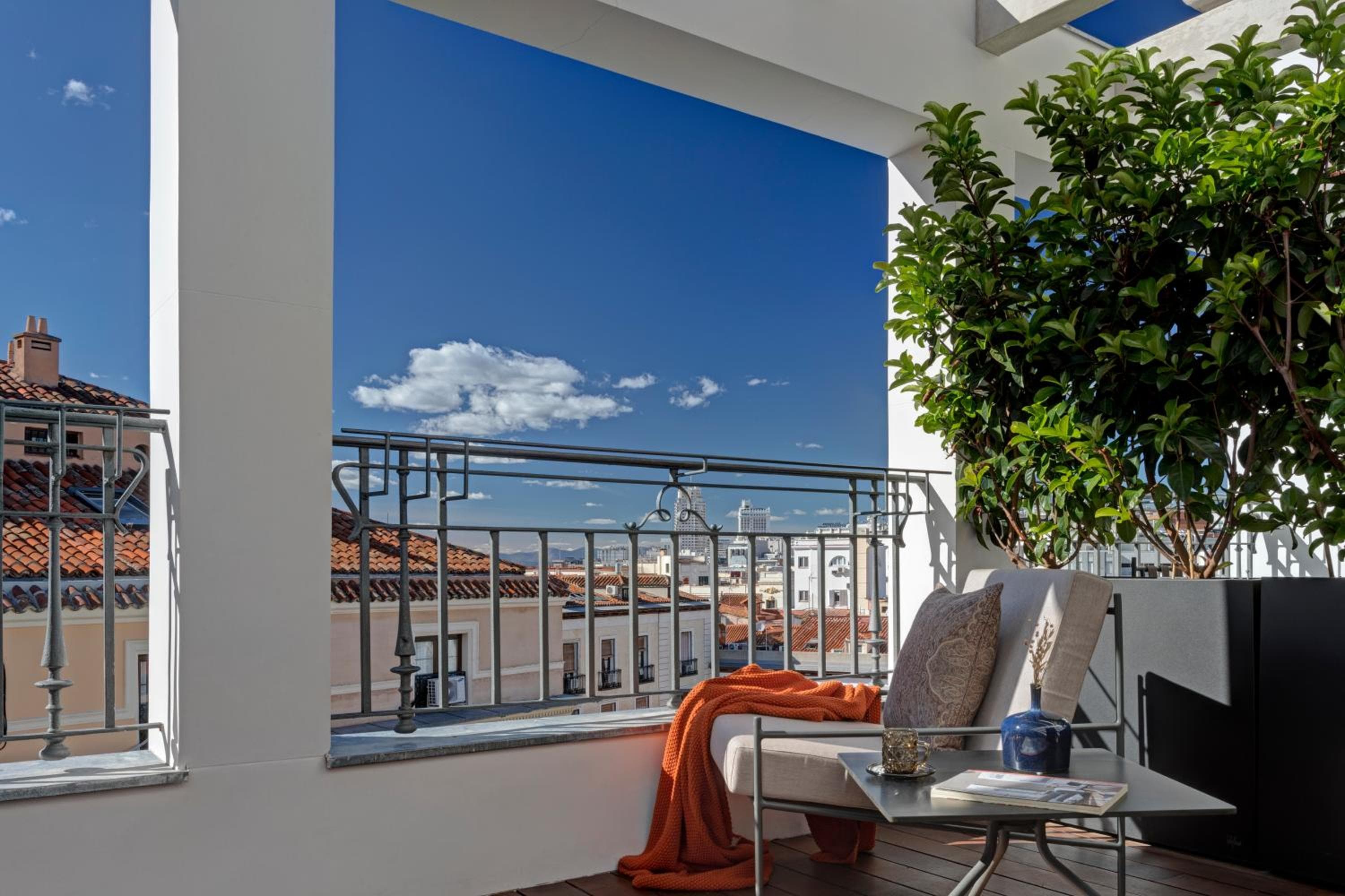 UMusic Hotel Madrid hotel, Calle de la Paz 11, Madrid, Spain — photo 3