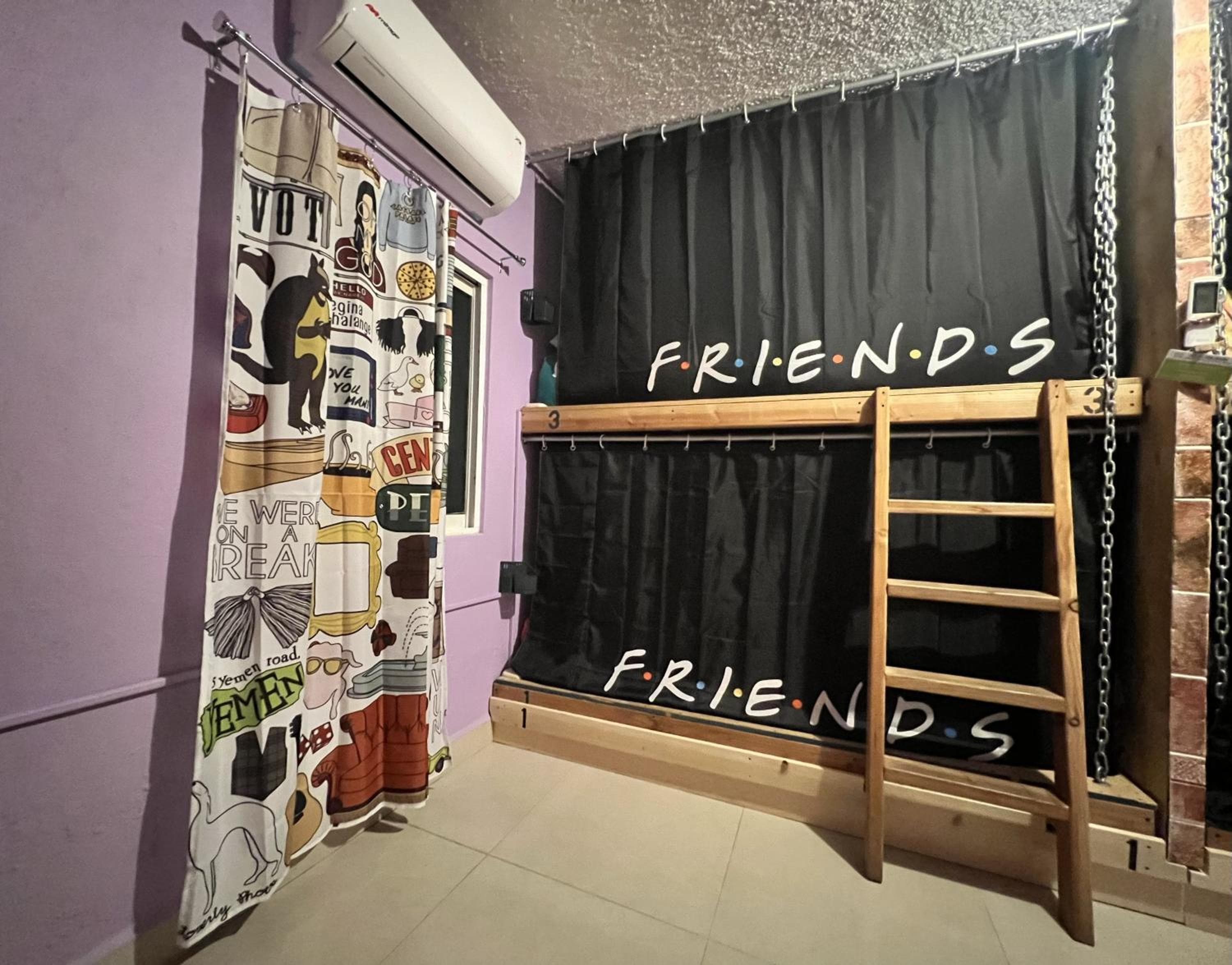 DICI Coliving Housing The Friends Room — 4