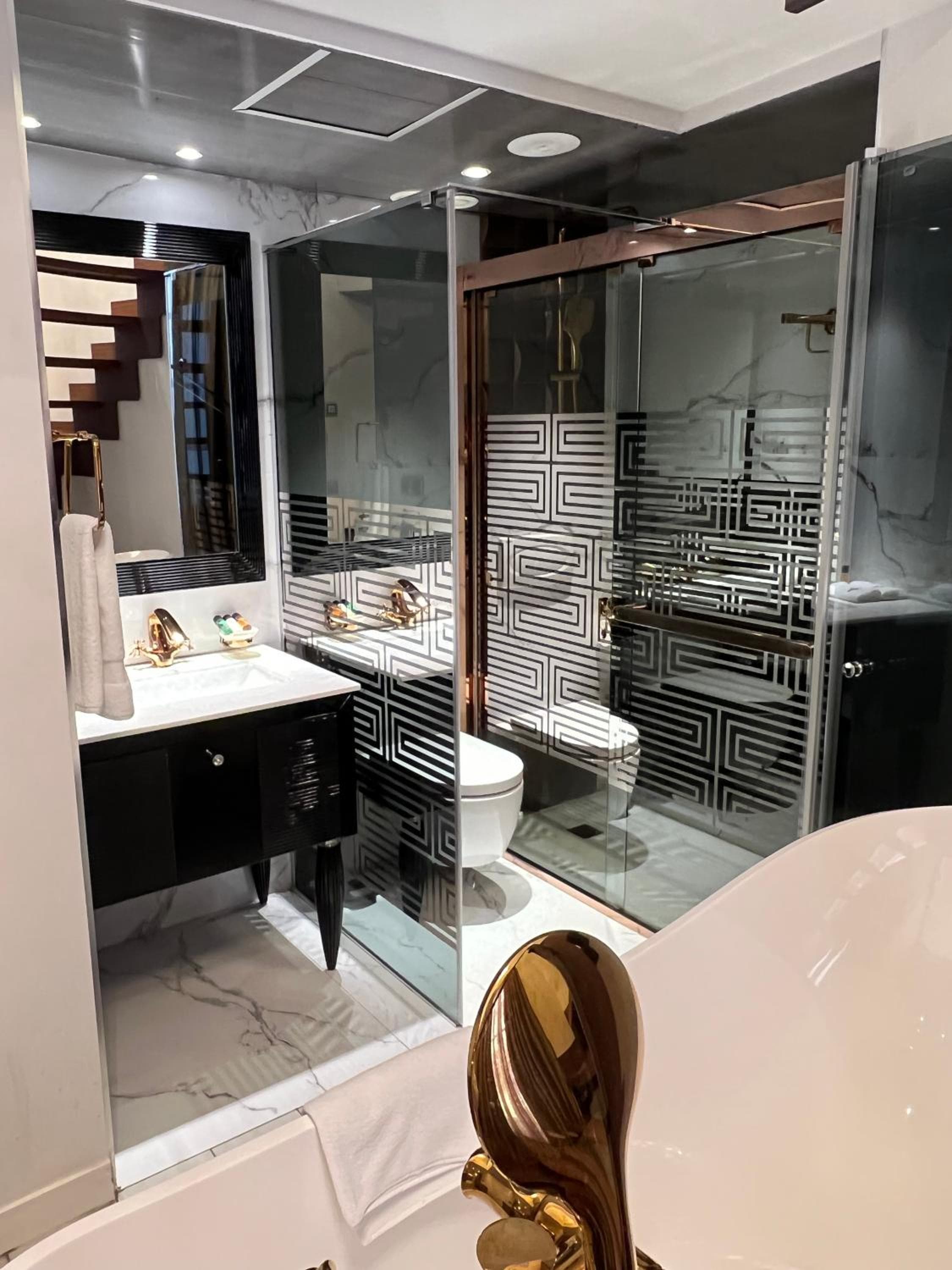 Anahita Boutique Hotel — 8
