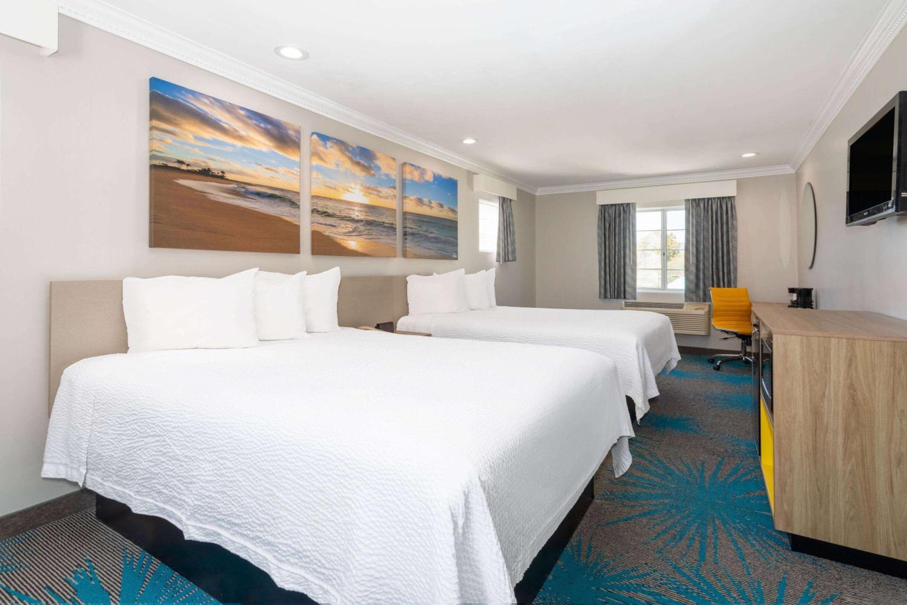 Days Inn by Wyndham Santa Monica — 30