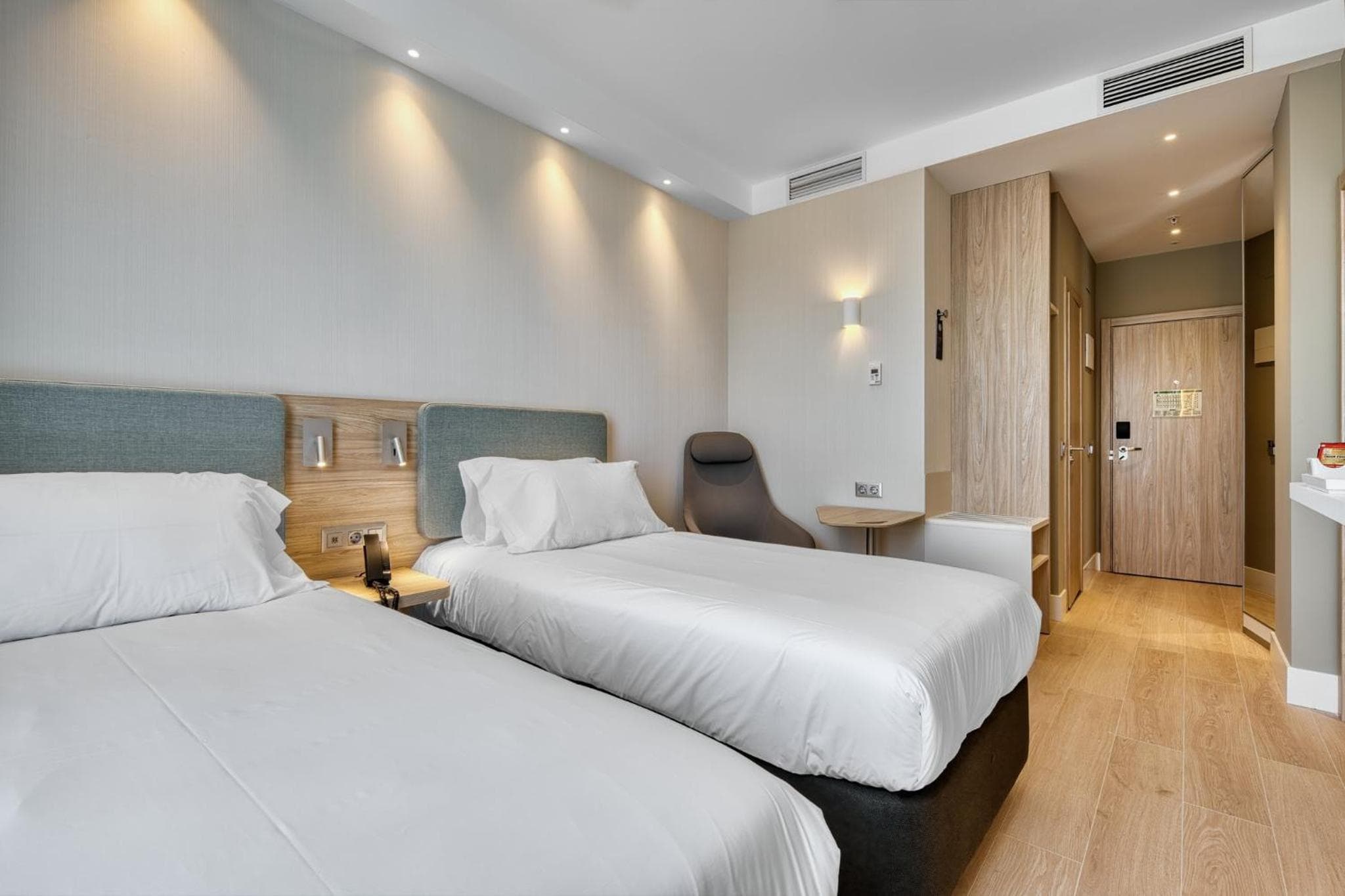 Holiday Inn Express - Madrid - Airport by IHG — 28