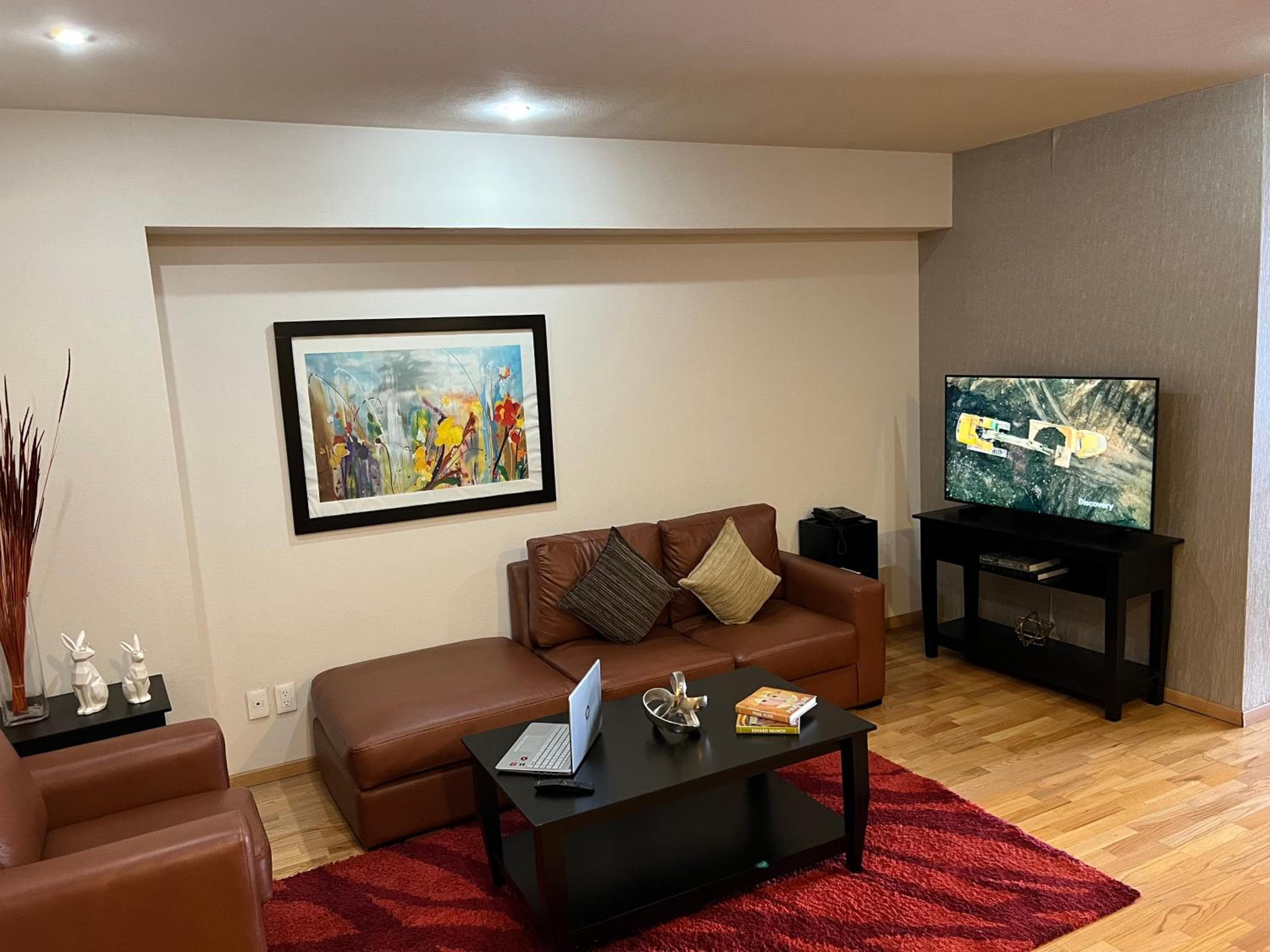 St Isidro Suites Corporate Housing SPA & Wellness Center — 12