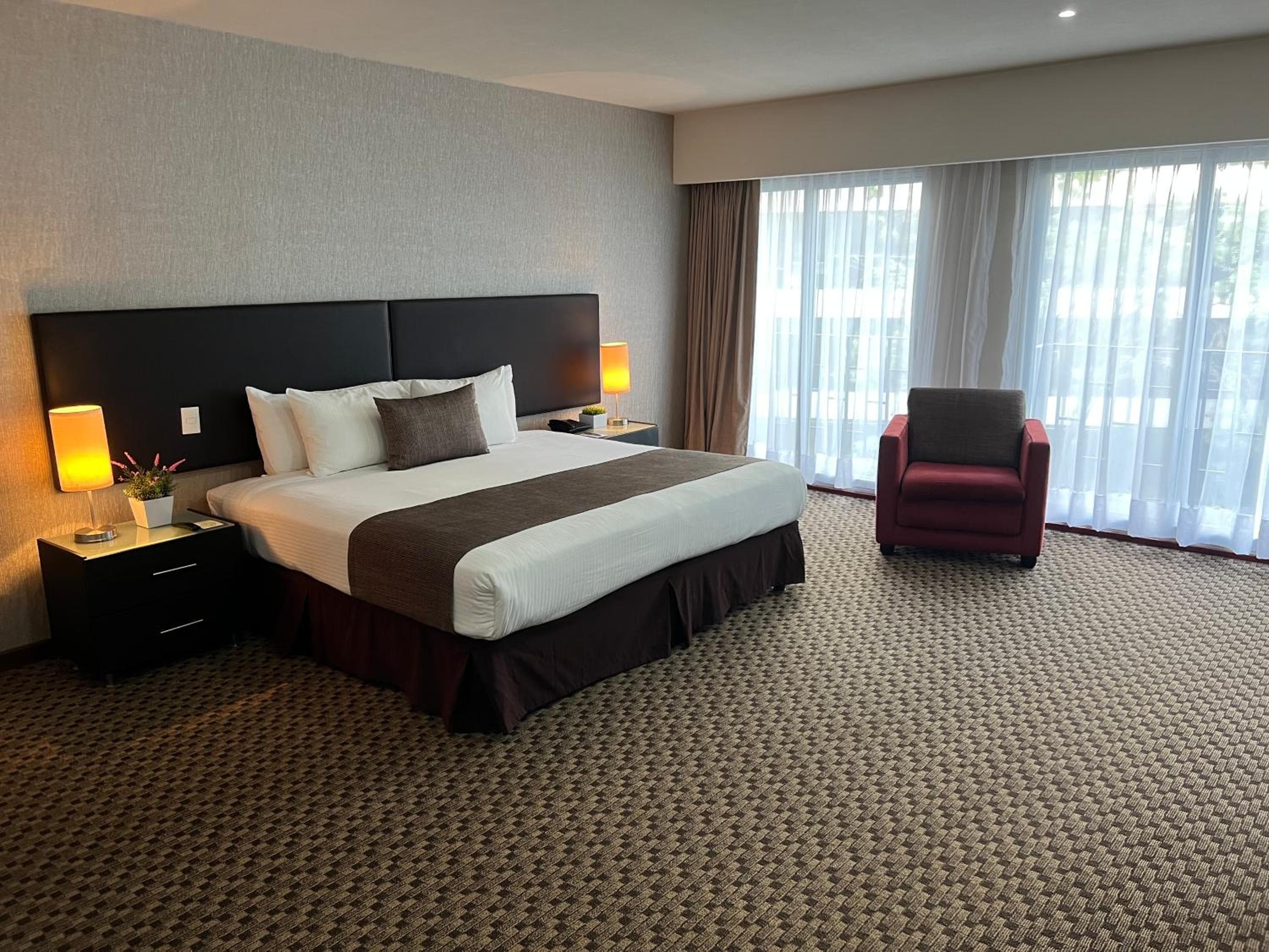 St Isidro Suites Corporate Housing SPA & Wellness Center — 26