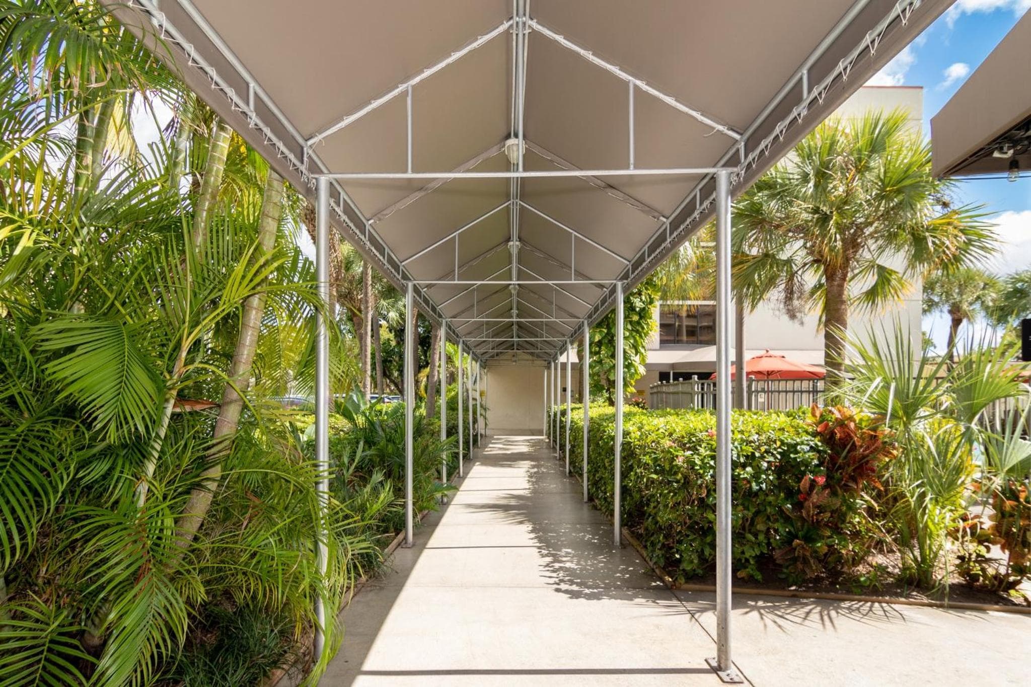 Red Roof PLUS Miami Airport — 6