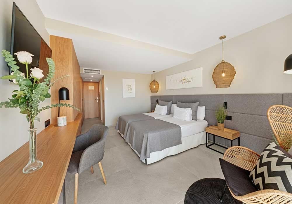 Hotel Almudaina — 22