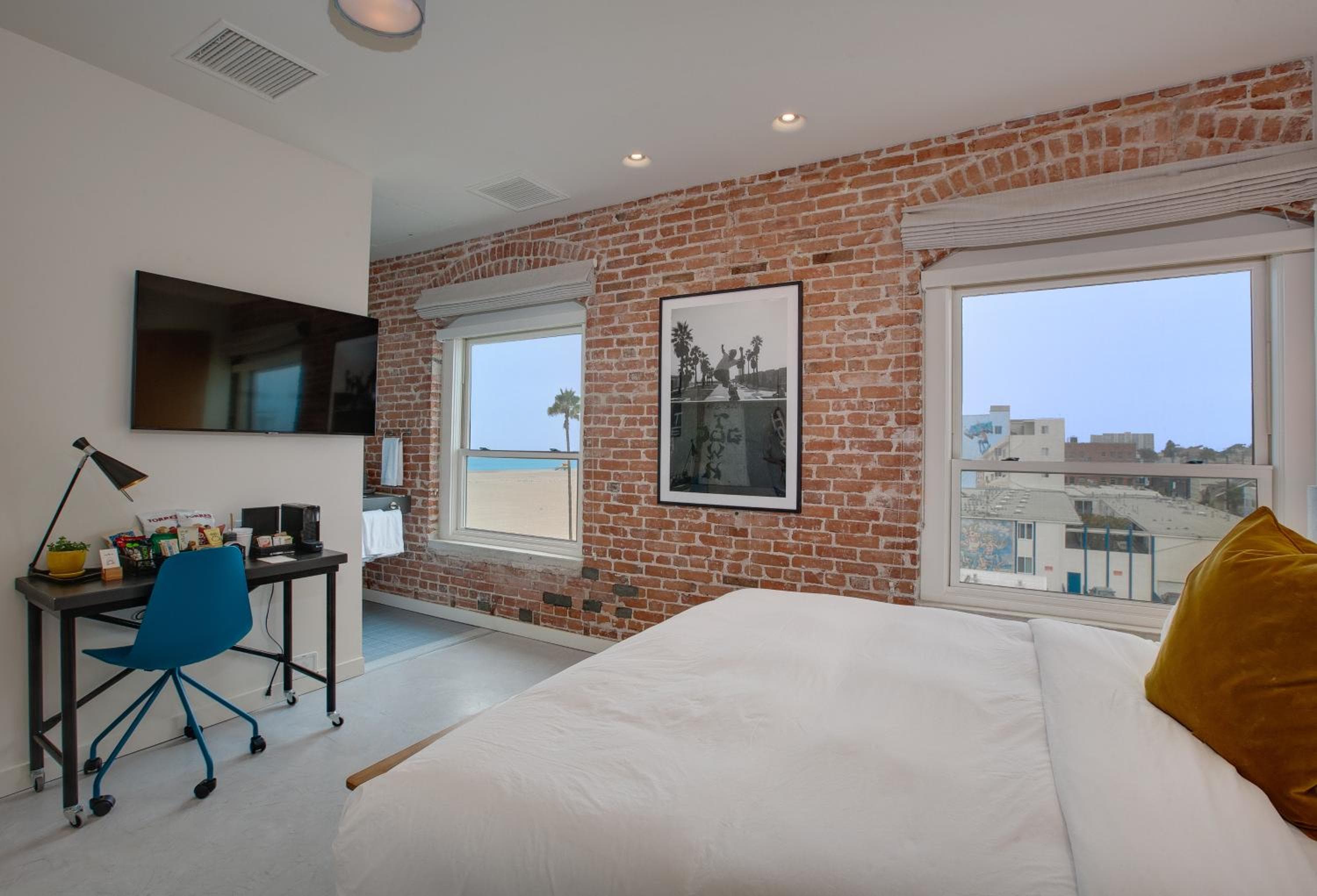 Venice V Hotel — 12