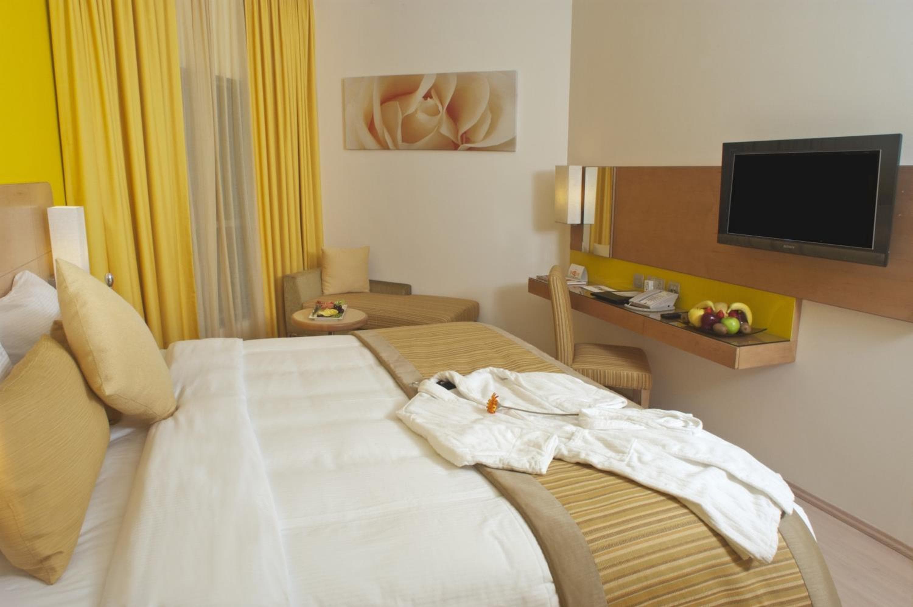 Al Khoory Executive Hotel, Al Wasl — 6