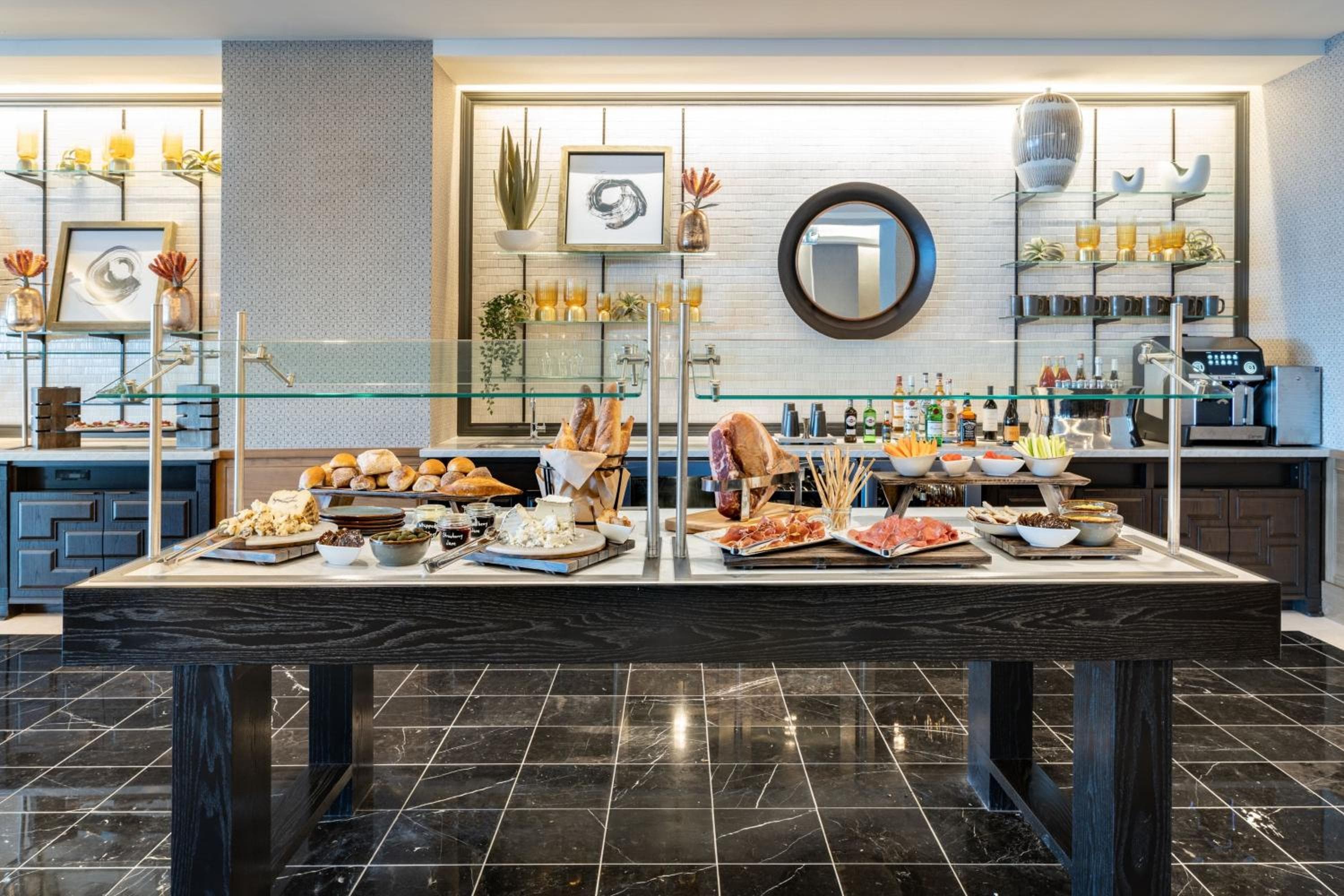 JW Marriott Tampa Water Street — 24