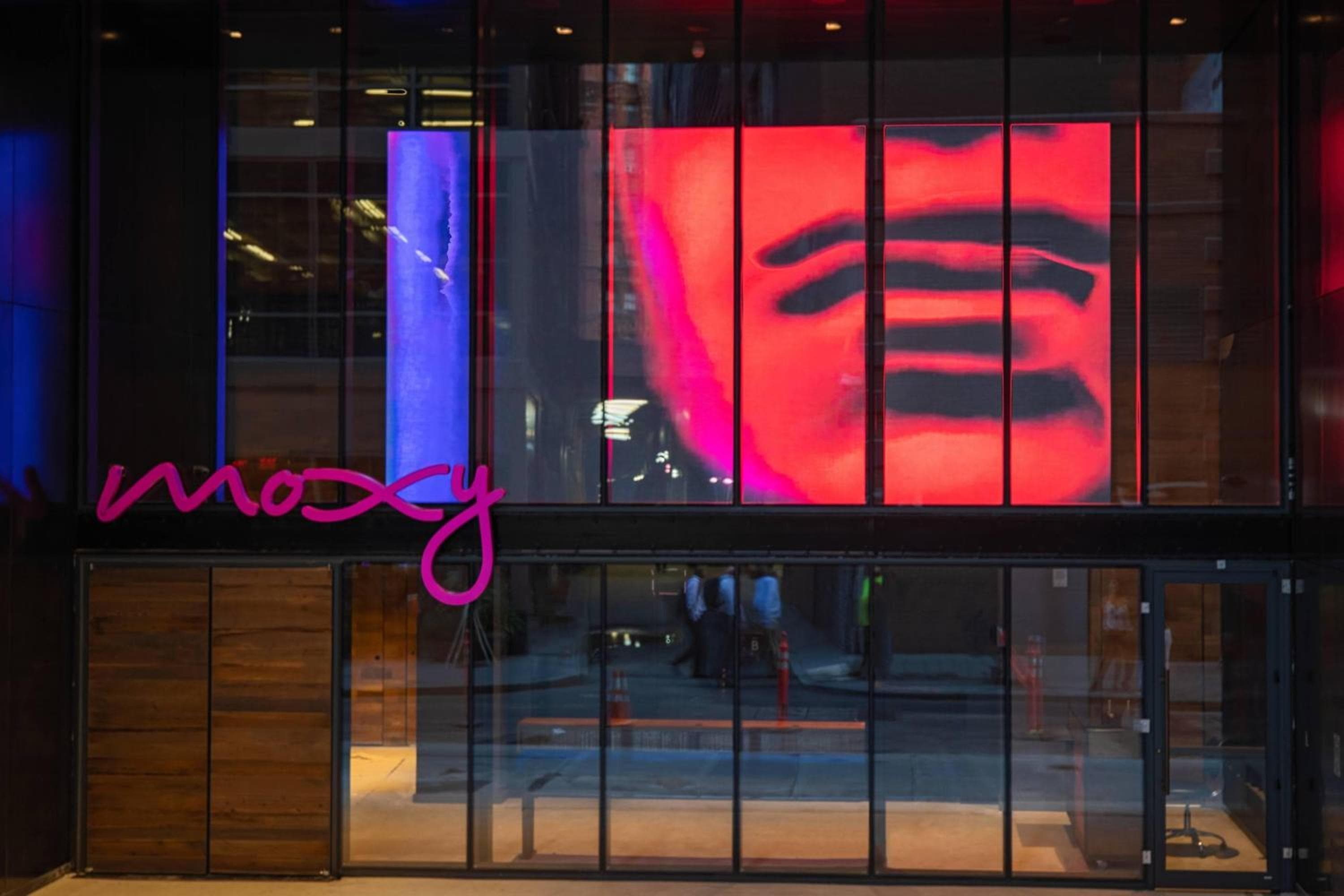 Moxy Nueva York Centro — 2