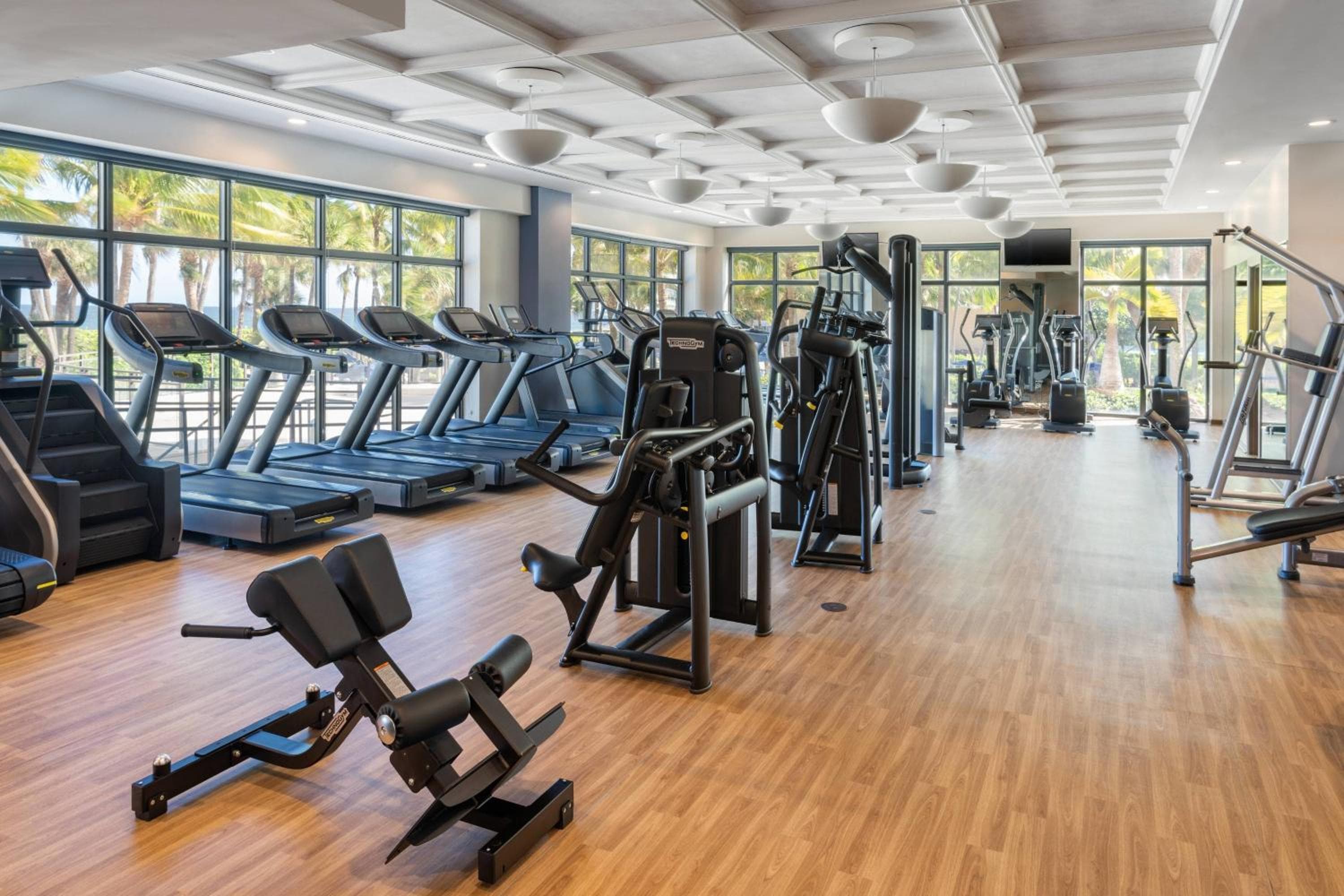 Fort Lauderdale Marriott Harbor Beach Resort & Spa — 11