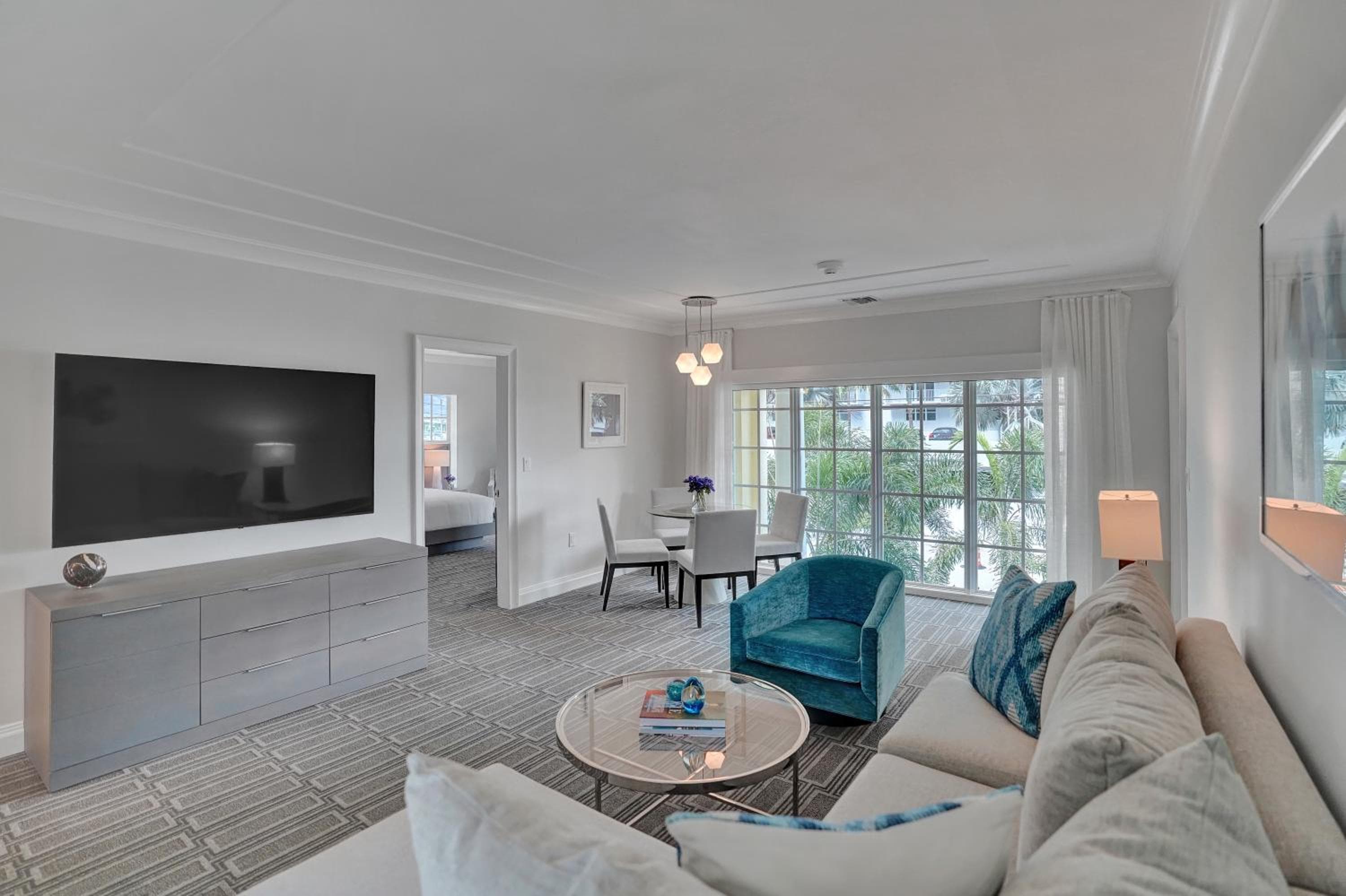 The Pillars Hotel & Club — 20