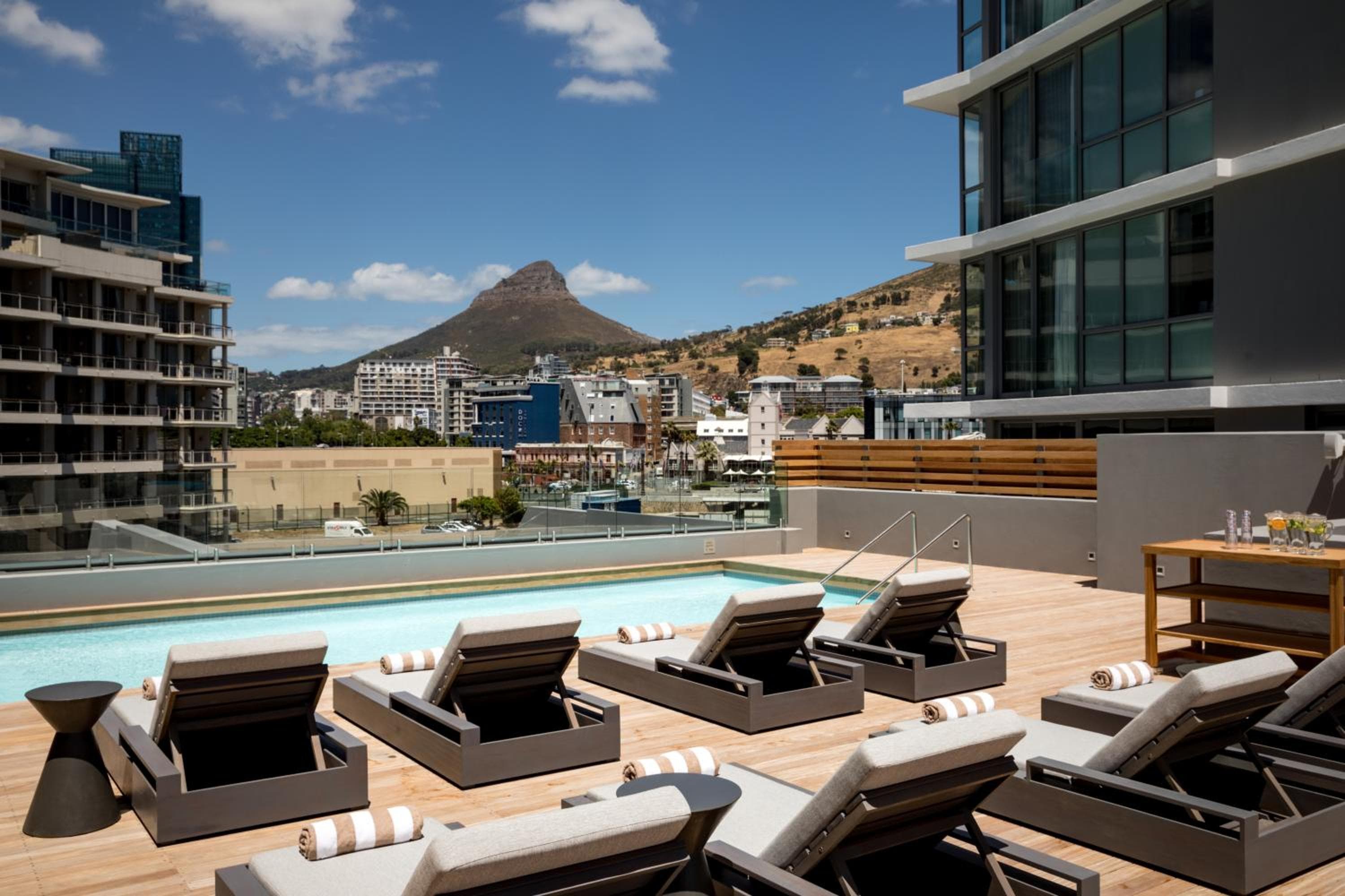 AC Hotel by Marriott Cape Town Waterfront hotel, Dockrail Road, Foreshore, Cape Town, South Africa — photo 3