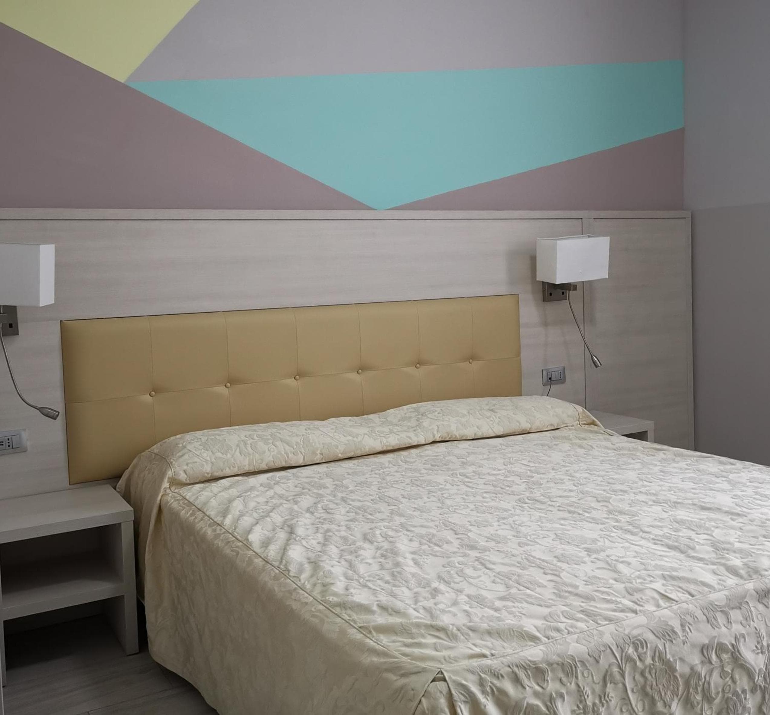 CSI Group - Hotel Metropoli — 25