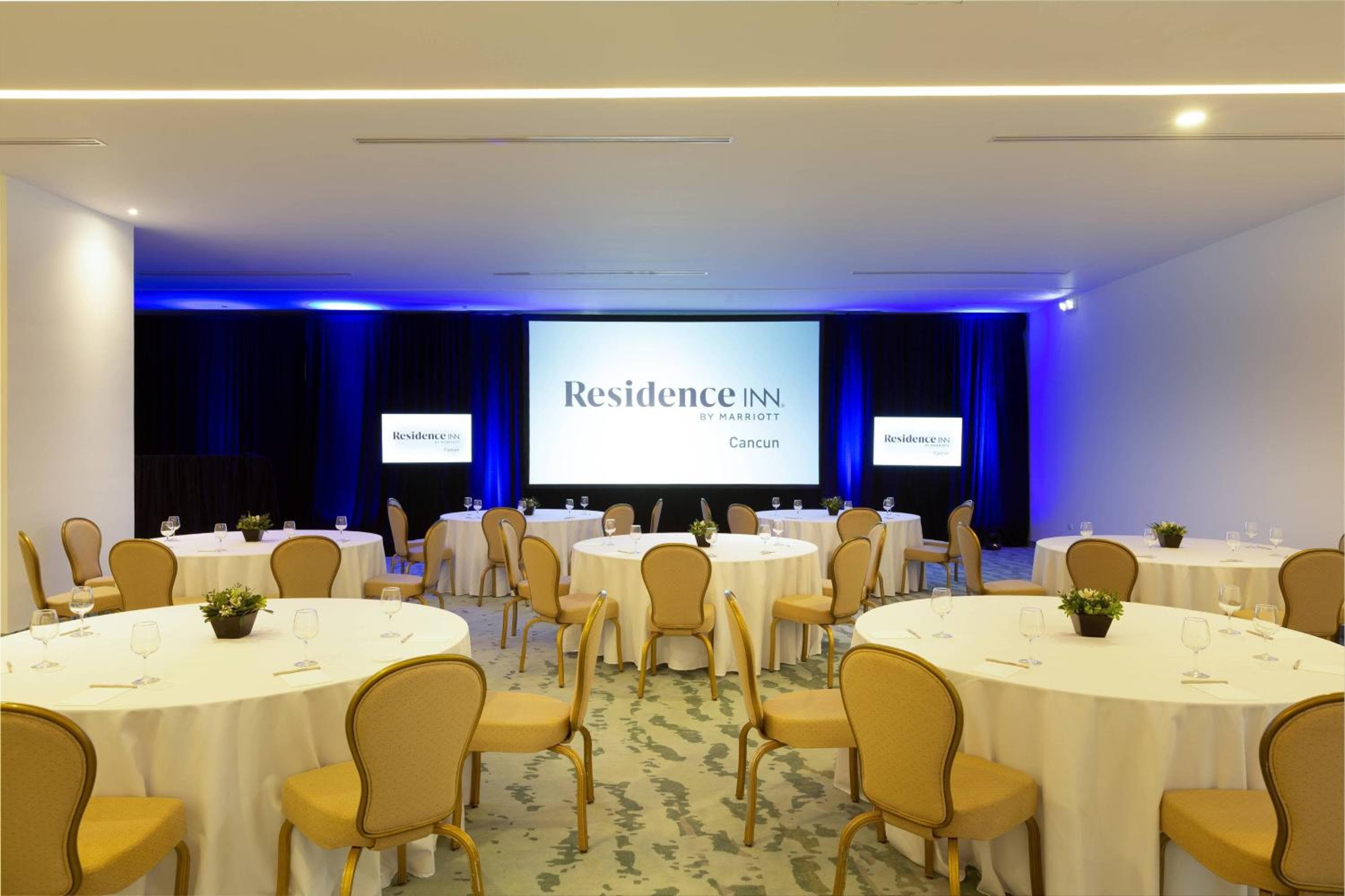 Residence Inn by Marriott Cancun Hotel Zone — 24
