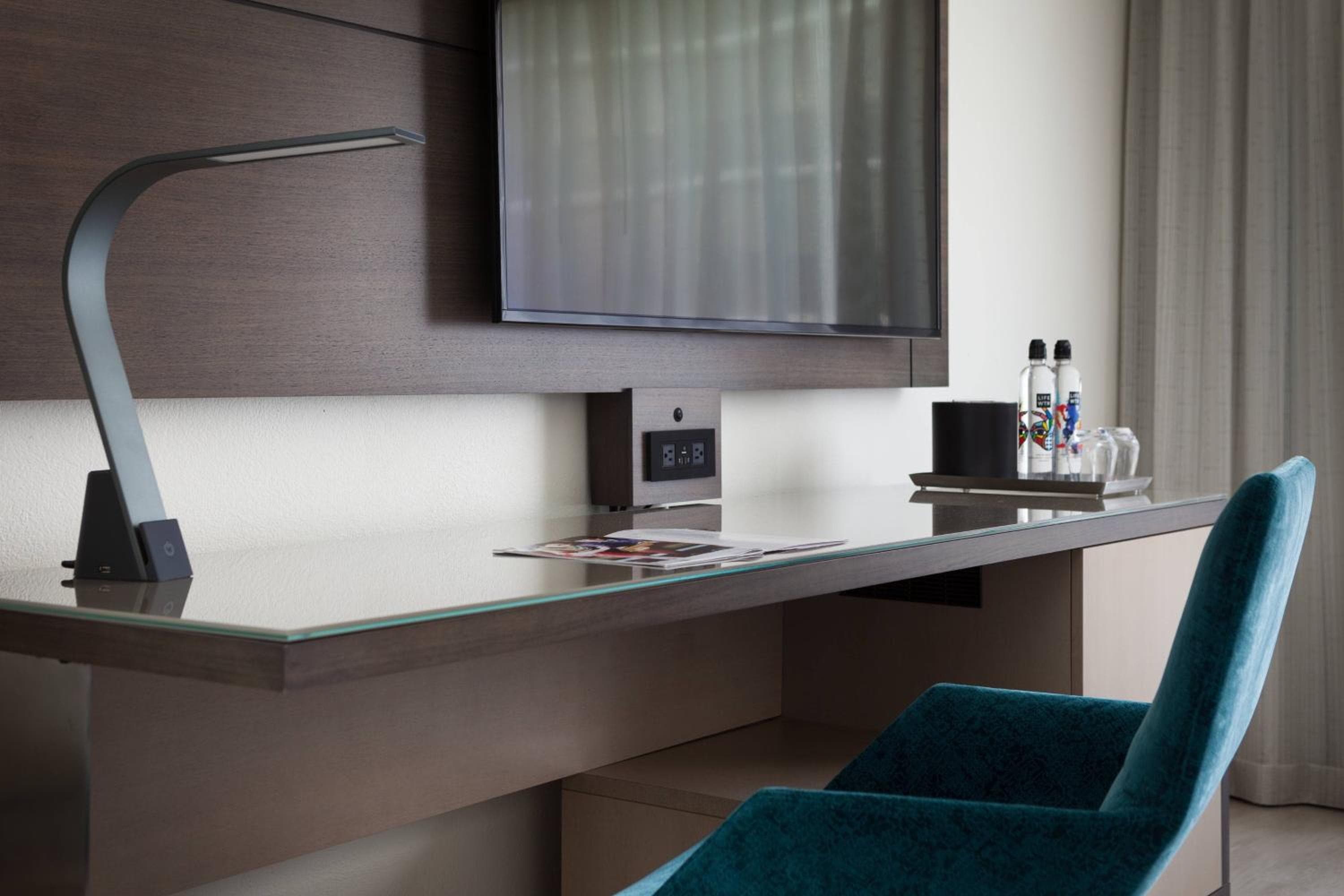 Miami Airport Marriott — 24