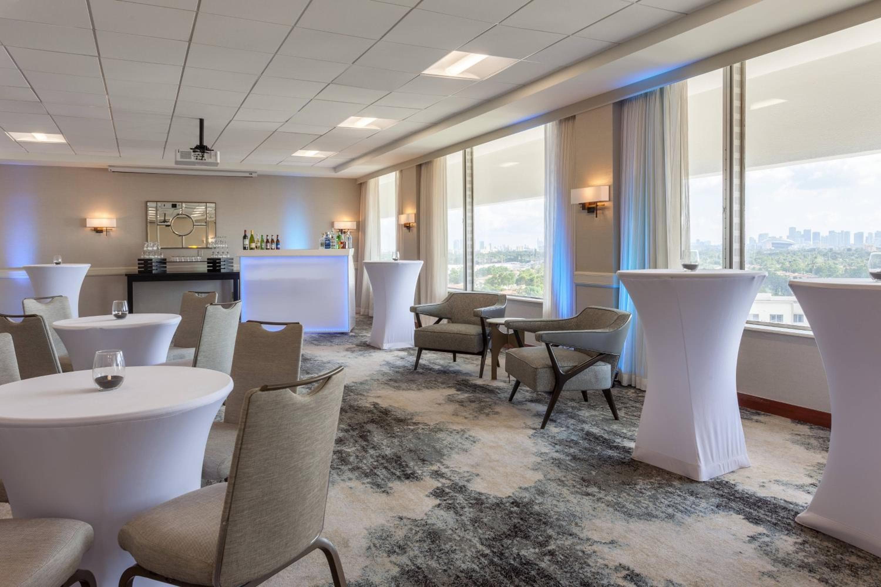 Miami Airport Marriott — 20