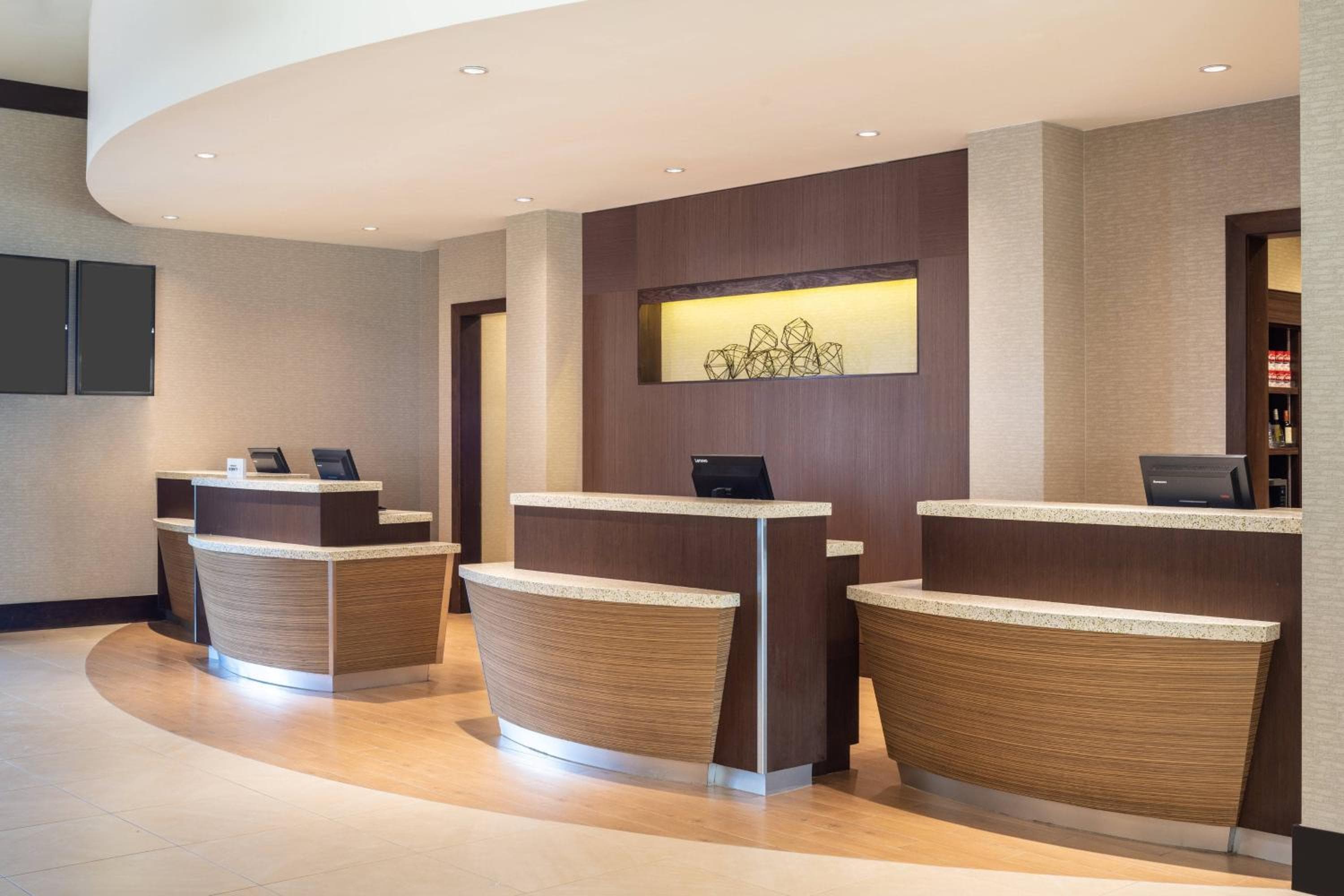 Cortile del Marriott Miami Airport — 4
