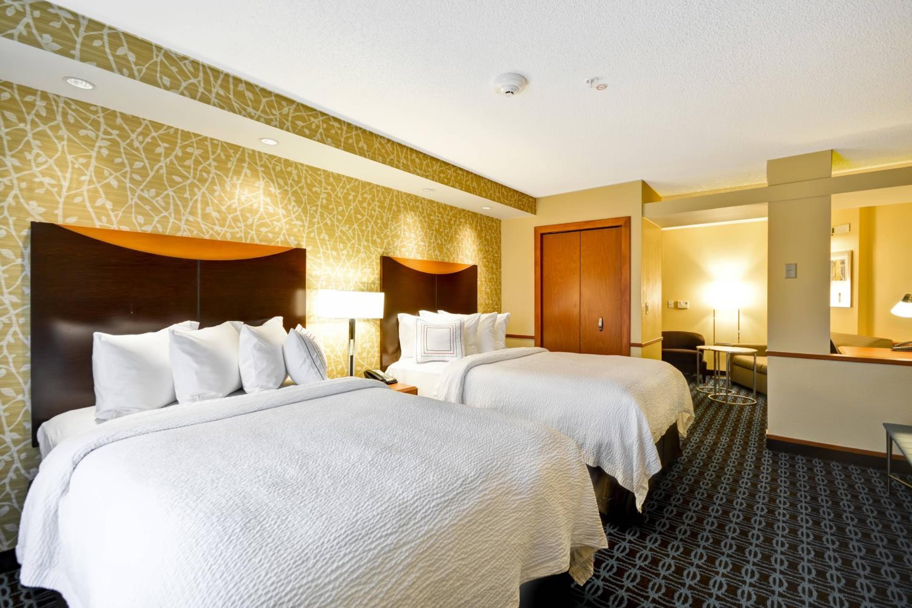 Fairfield Inn & Suites Tampa Fiera/Casinò — 7
