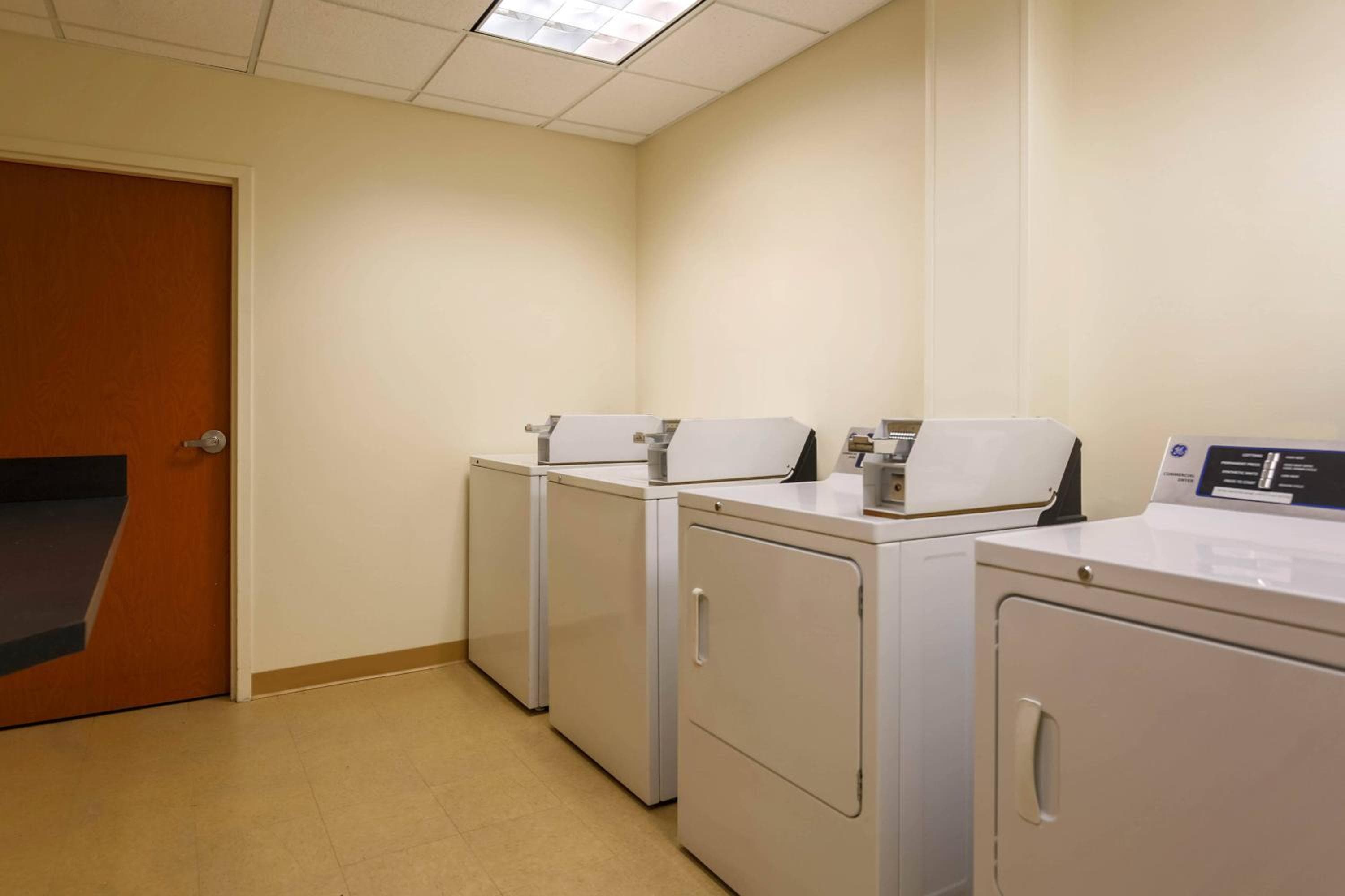 Fairfield Inn & Suites Tampa Fiera/Casinò — 21