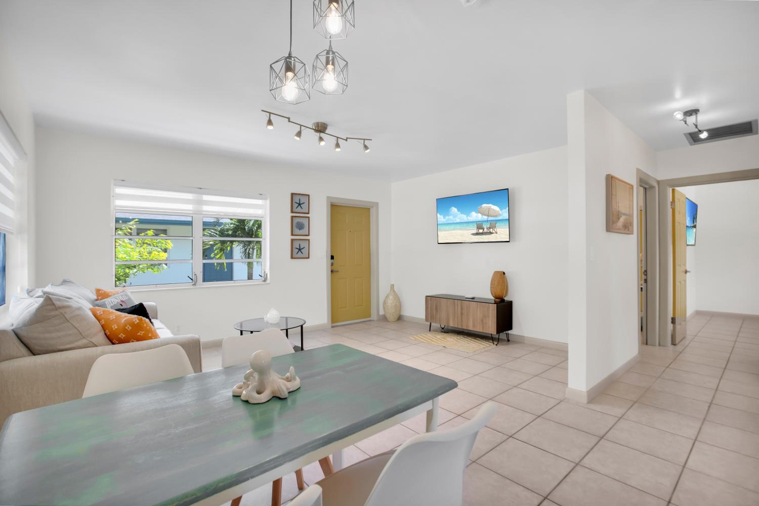 LoKal Rental Tropical Florida destination — 21