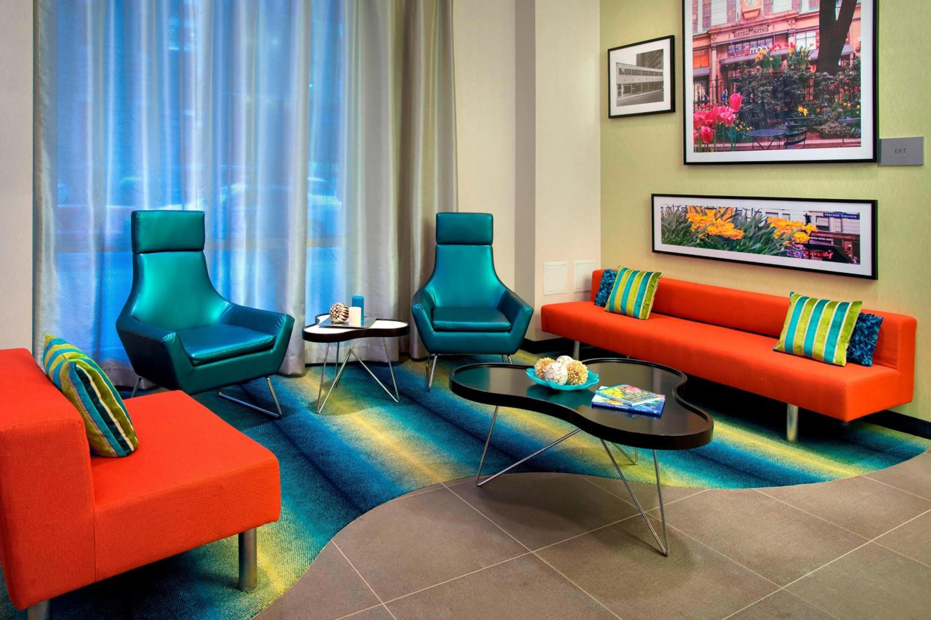 Courtyard by Marriott Nueva York Manhattan/Chelsea — 8