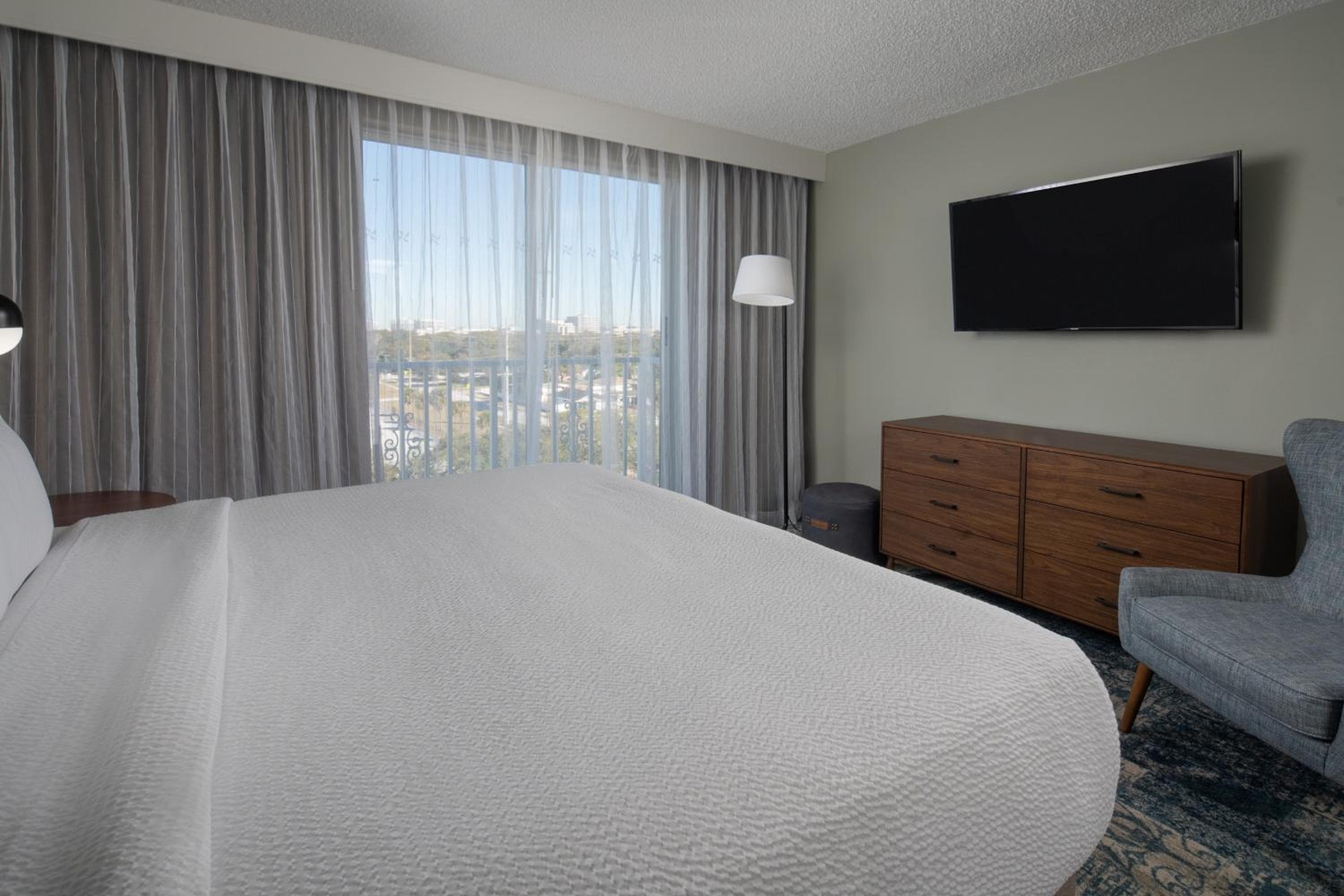 Four Points dello Sheraton Suites Tampa Airport Westshore — 7