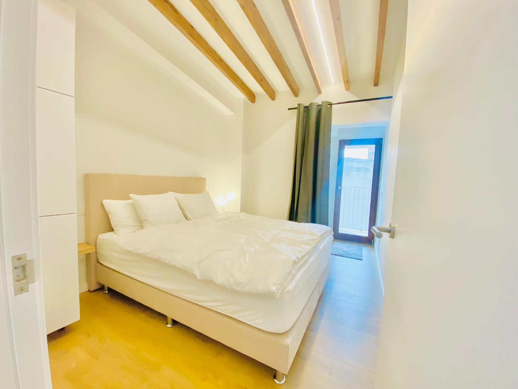 Hotel-Apartamento con gran terraza — 8