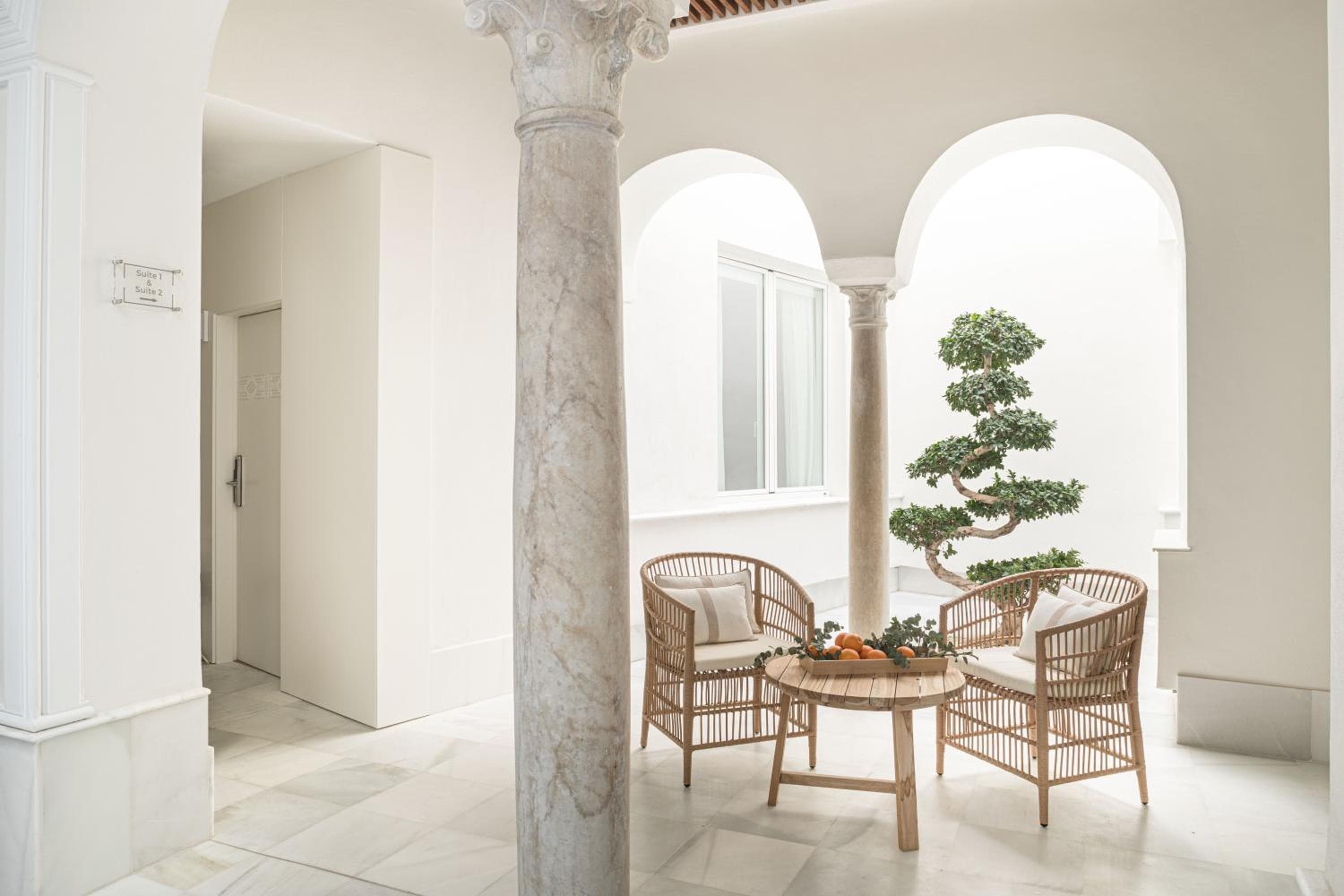 Mylu Suites by Puerta Catedral — 9