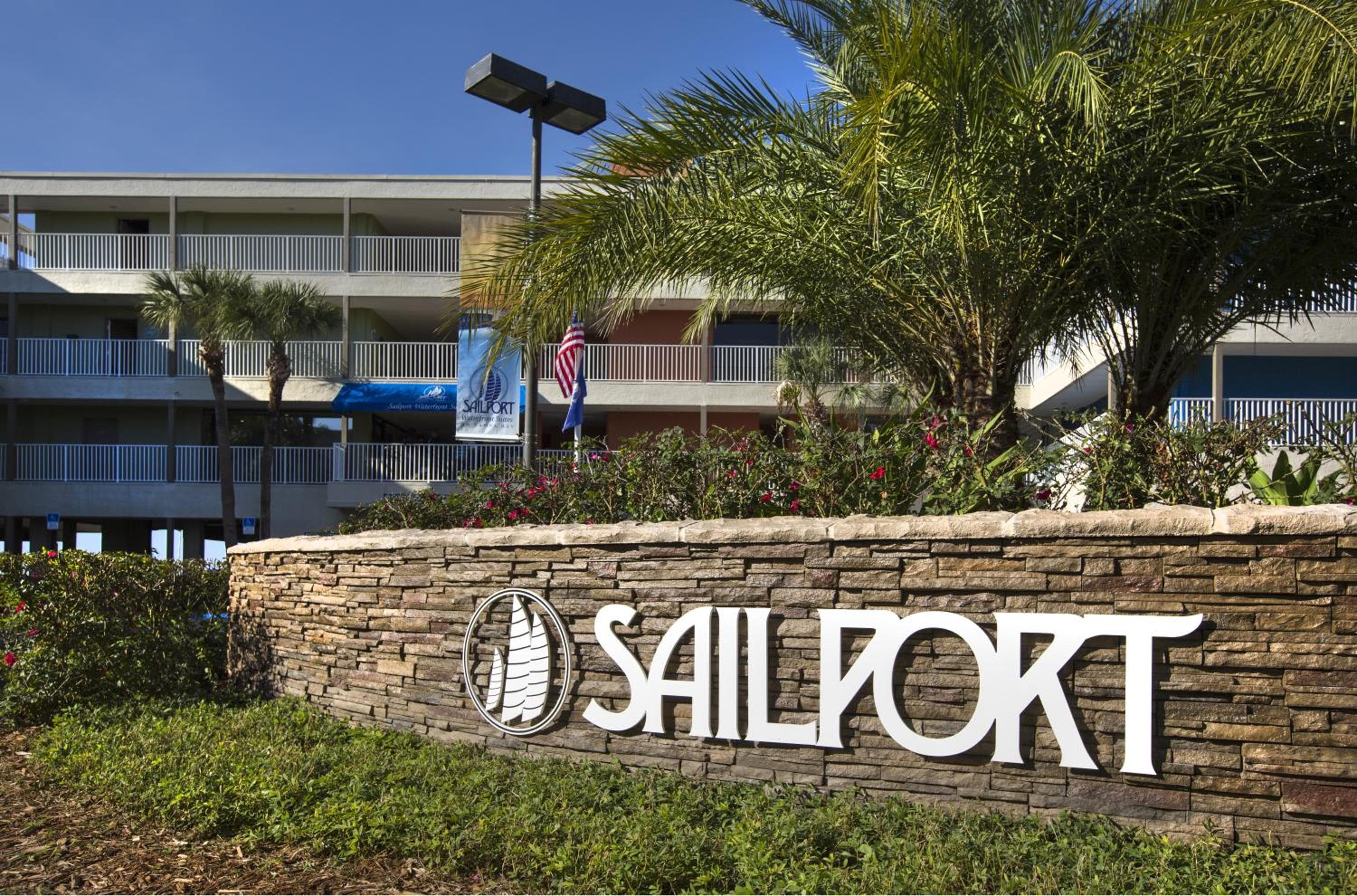 Sailport Waterfront Suites — 17