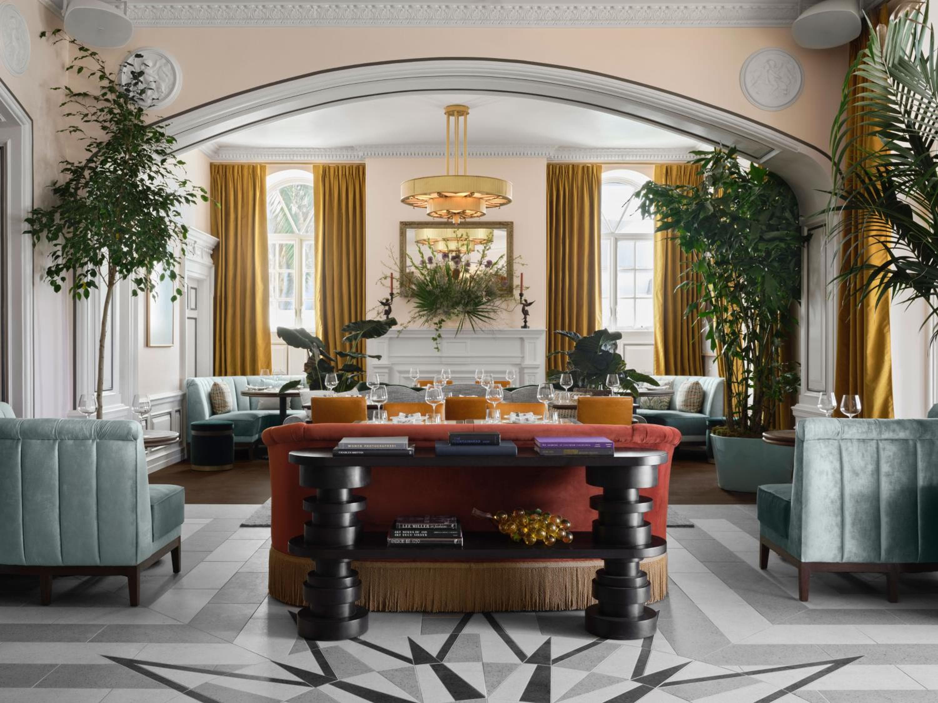 Das georgische Hotel — 7