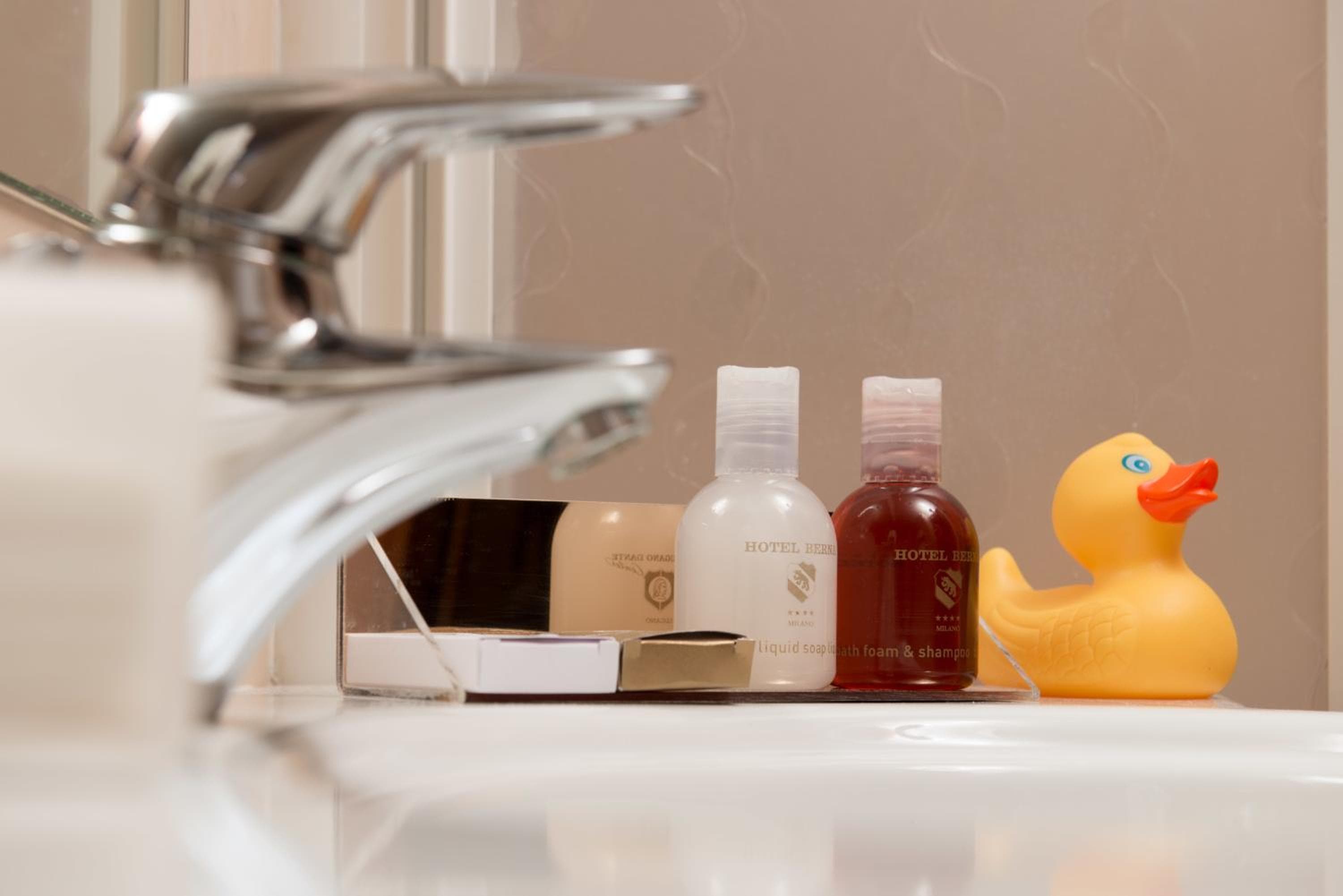 Hotel Berna hotel, Via Napo Torriani 18, Milan, Italy — photo 28