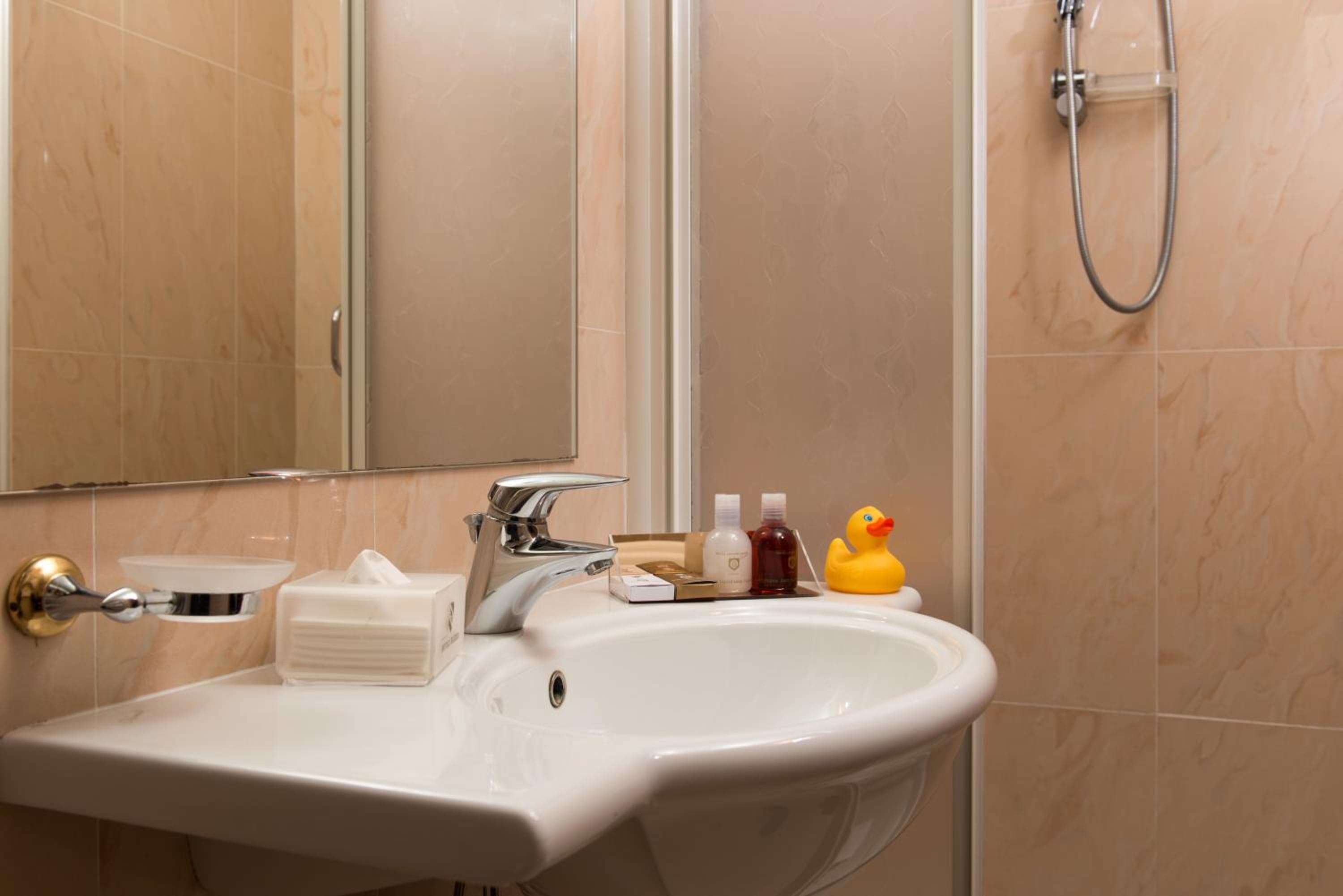 Hotel Berna hotel, Via Napo Torriani 18, Milan, Italy — photo 30