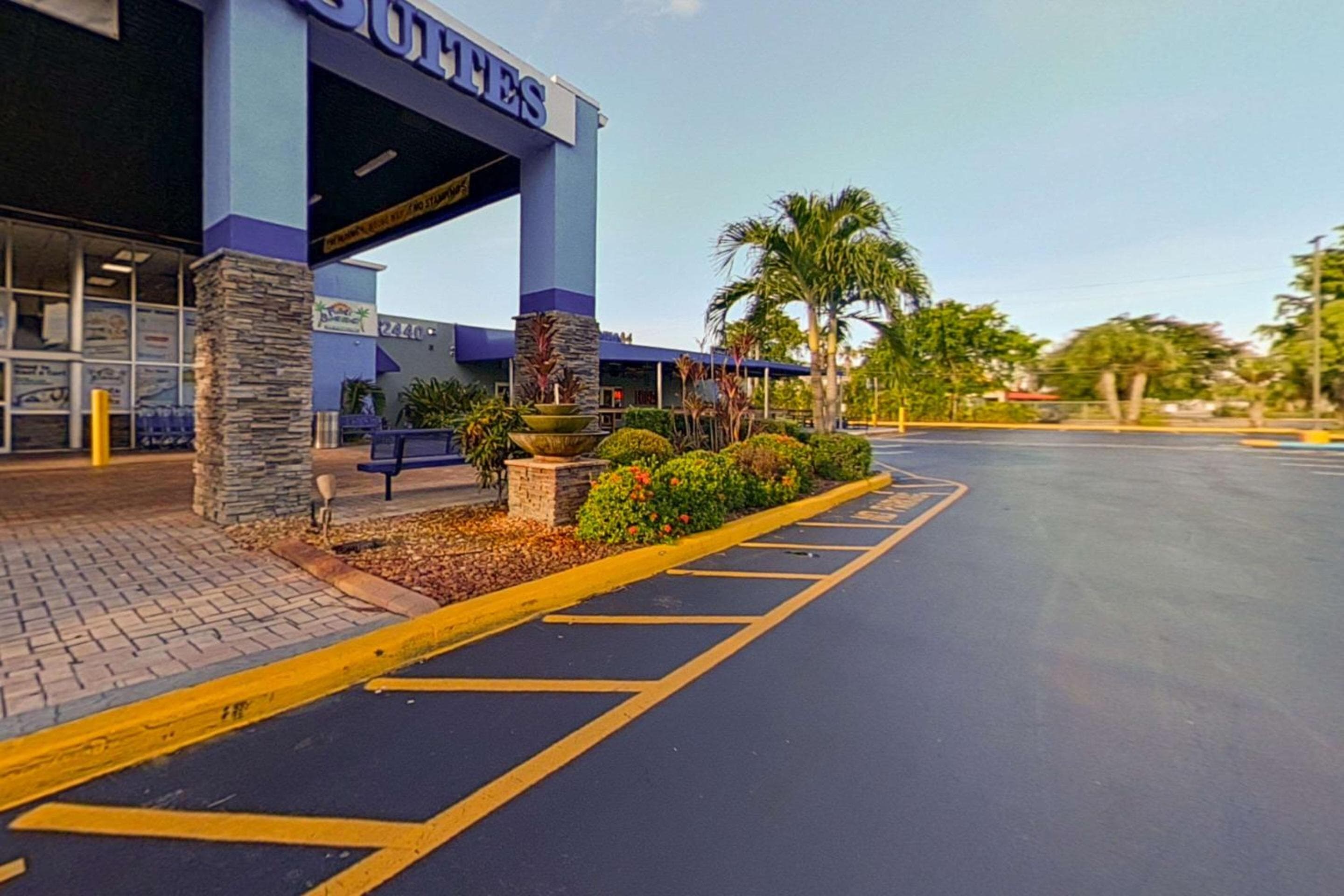 Rodeway Inn & Suites Aeroporto di Fort Lauderdale e porto delle navi da crociera — 5