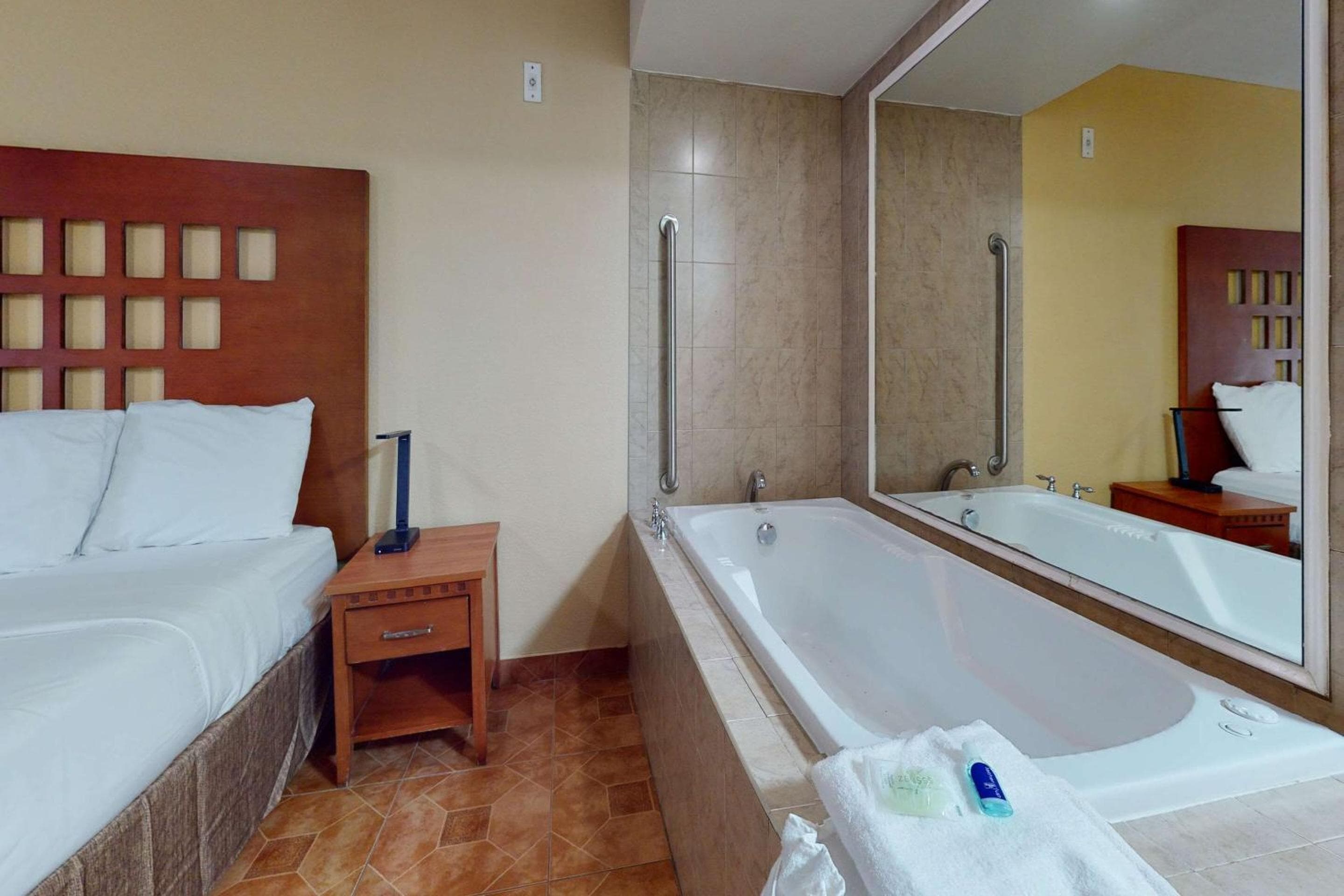Rodeway Inn & Suites Aeroporto di Fort Lauderdale e porto delle navi da crociera — 25