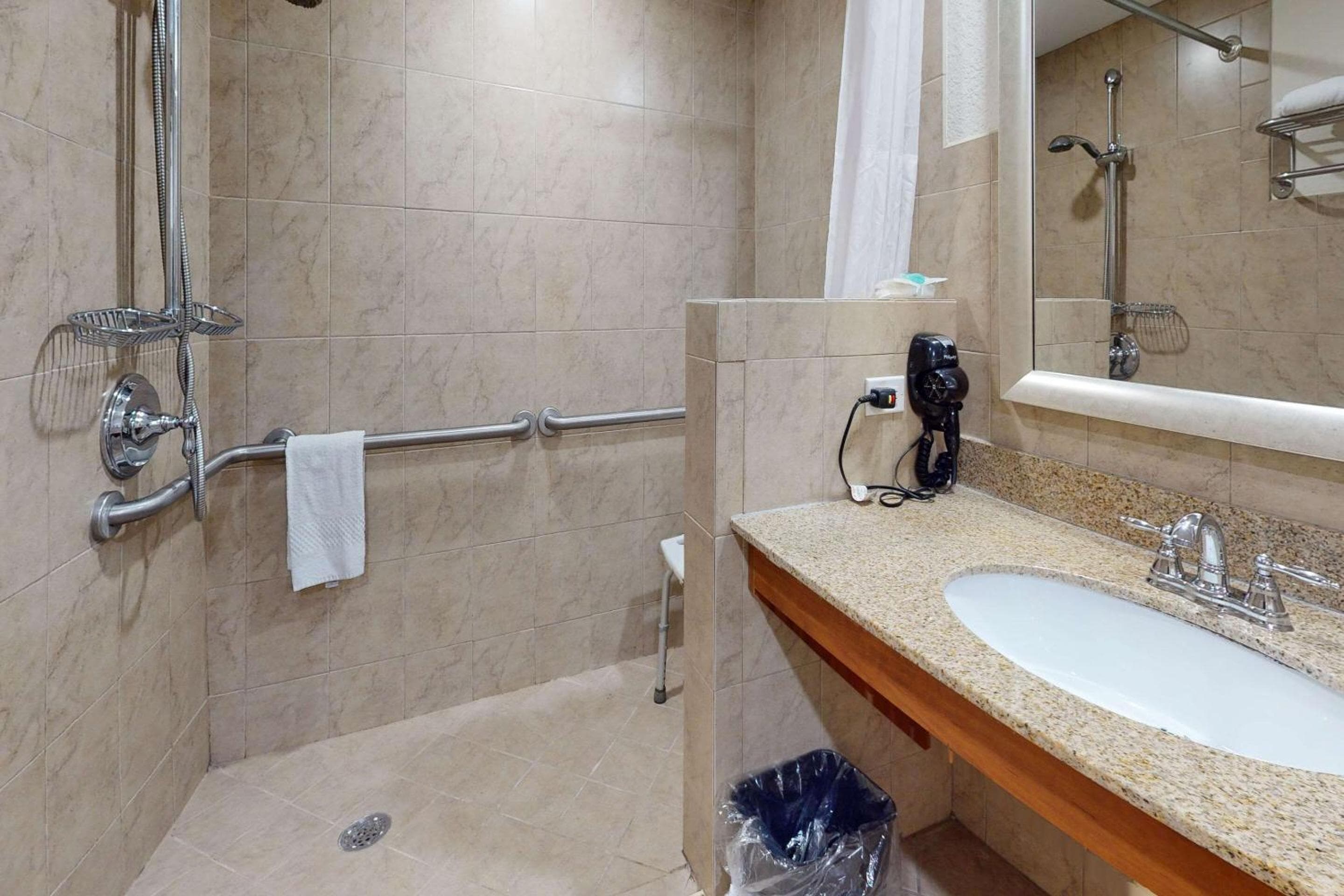 Rodeway Inn & Suites Aeroporto di Fort Lauderdale e porto delle navi da crociera — 22