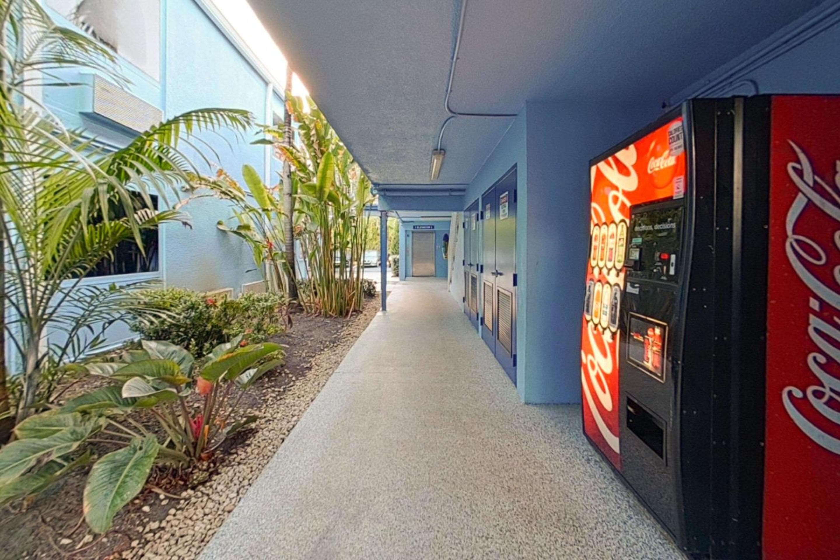 Rodeway Inn & Suites Fort Lauderdale Airport & Cruise Port — 23