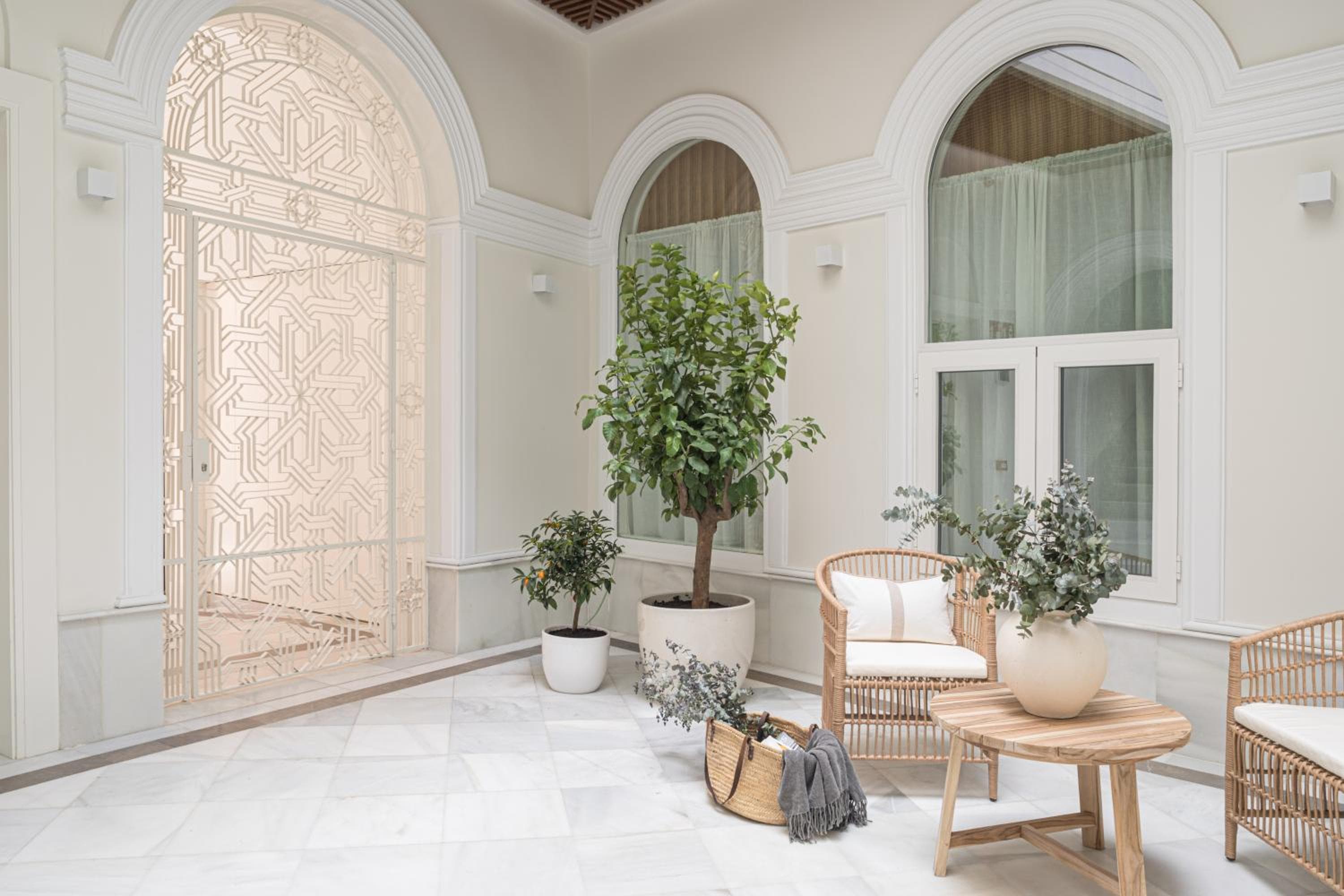Mylu Suites by Puerta Catedral — 9