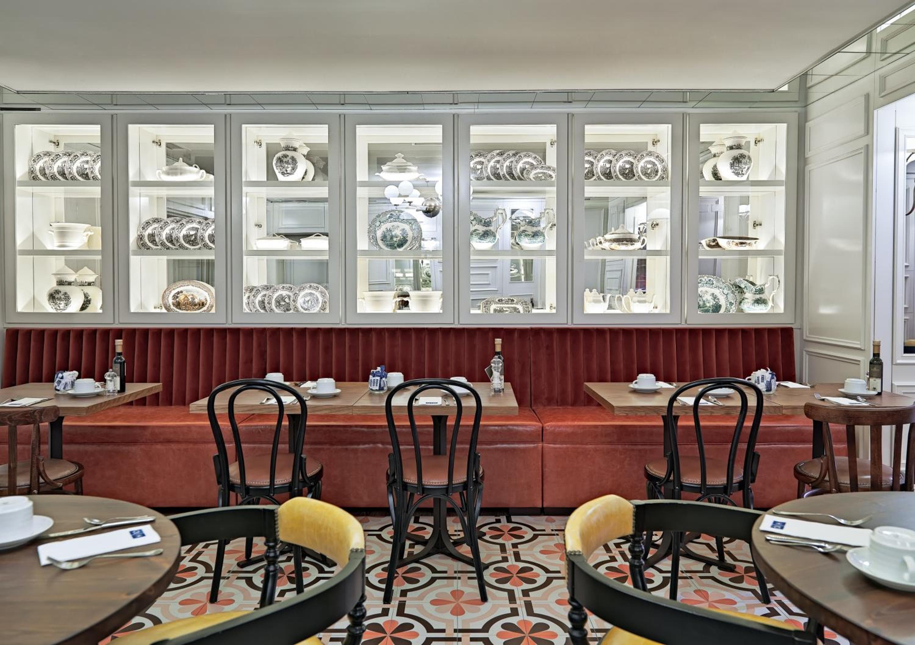 Boutique Hotel H10 Villa de la Reina — 27